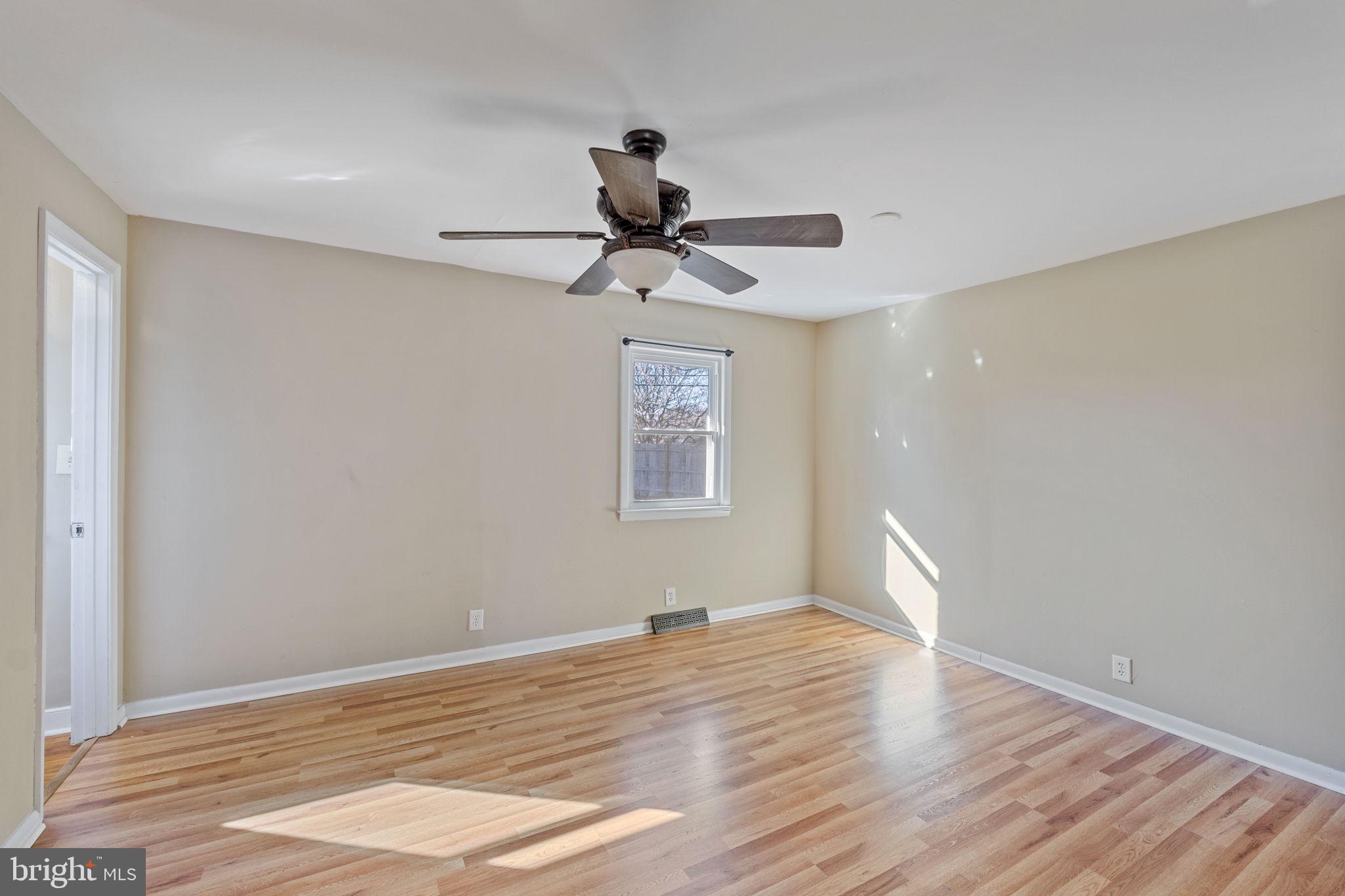 TOWN OF GORDONSVILLE - Residential