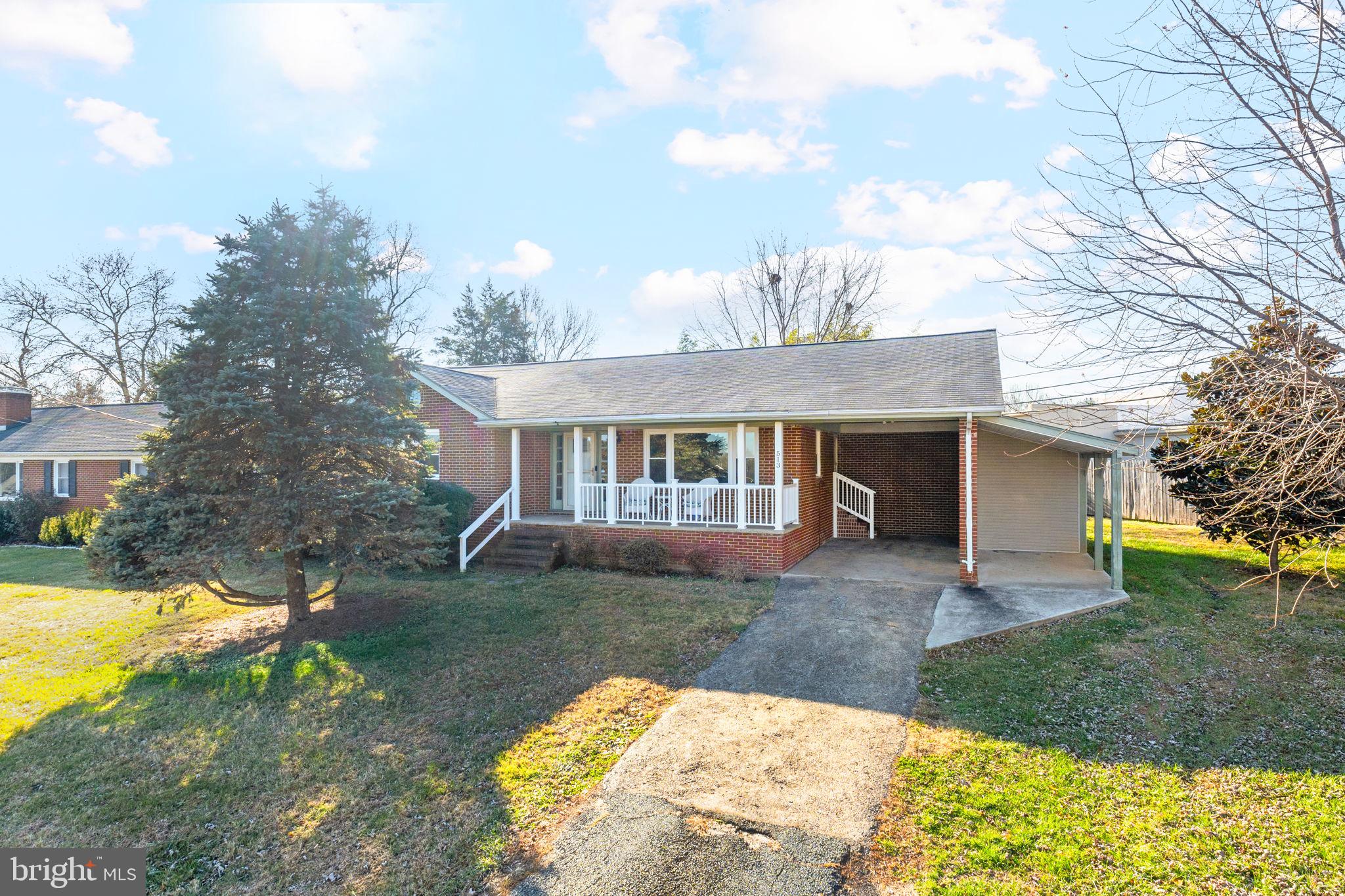 TOWN OF GORDONSVILLE - Residential