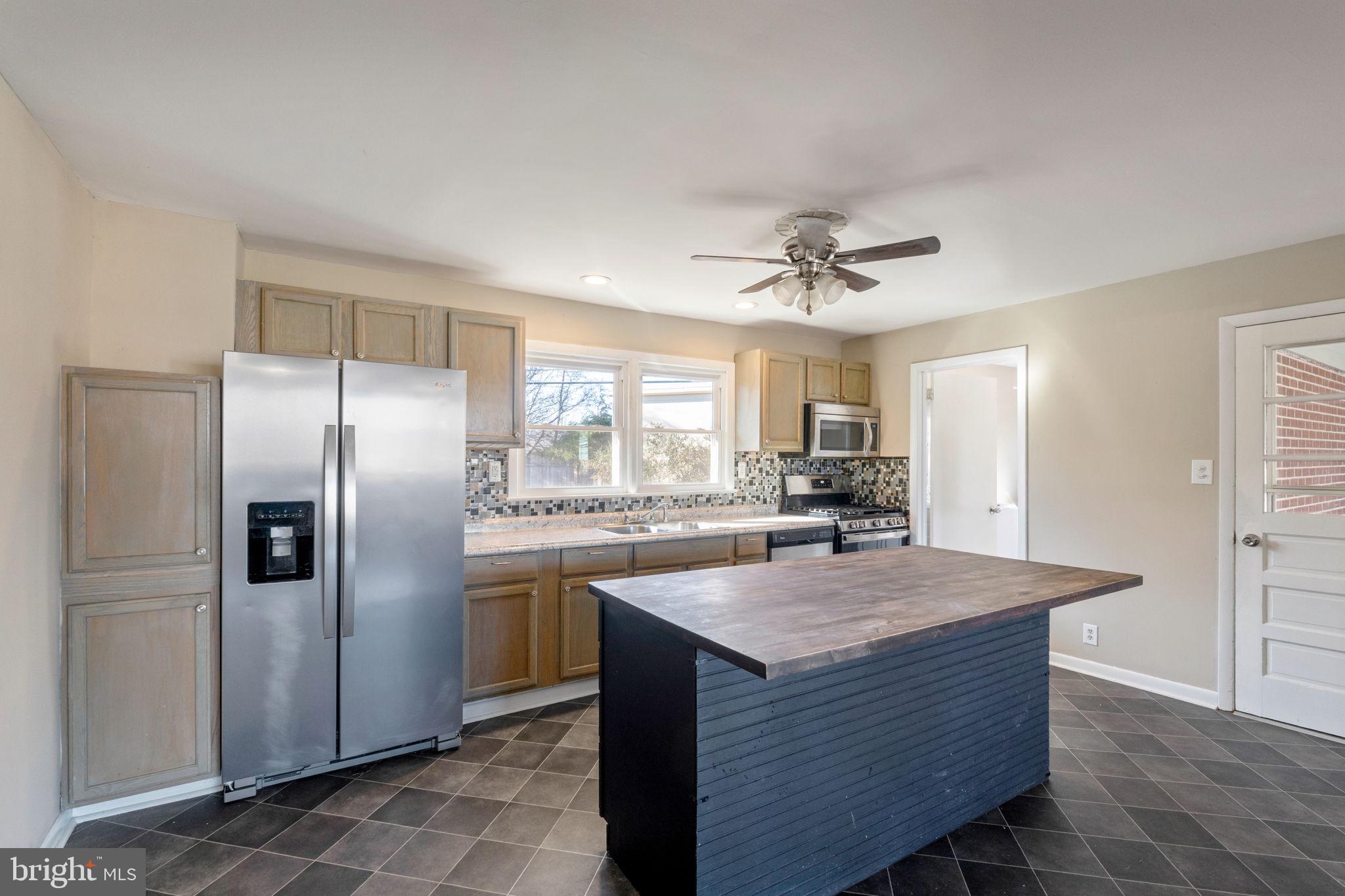 TOWN OF GORDONSVILLE - Residential