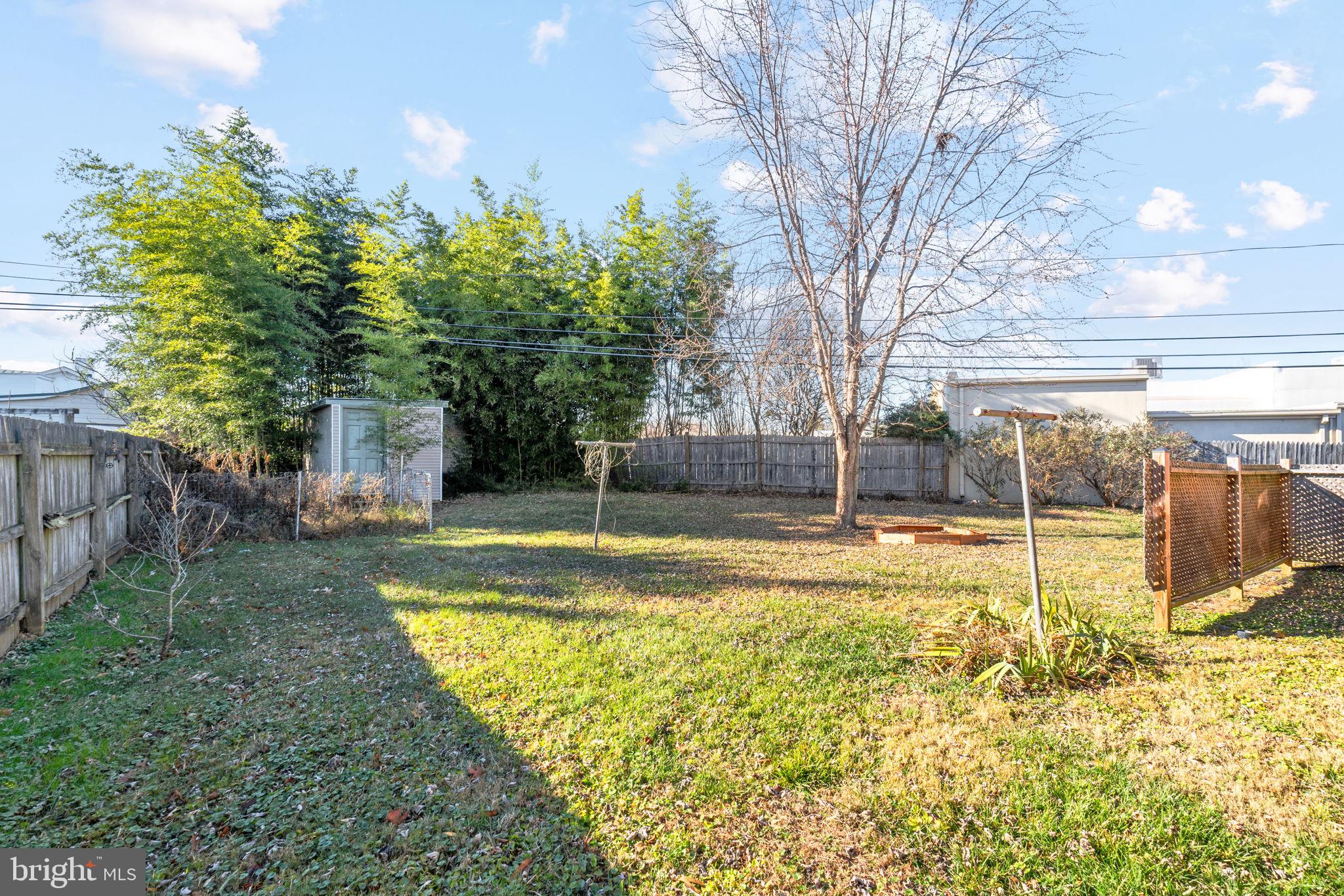 TOWN OF GORDONSVILLE - Residential