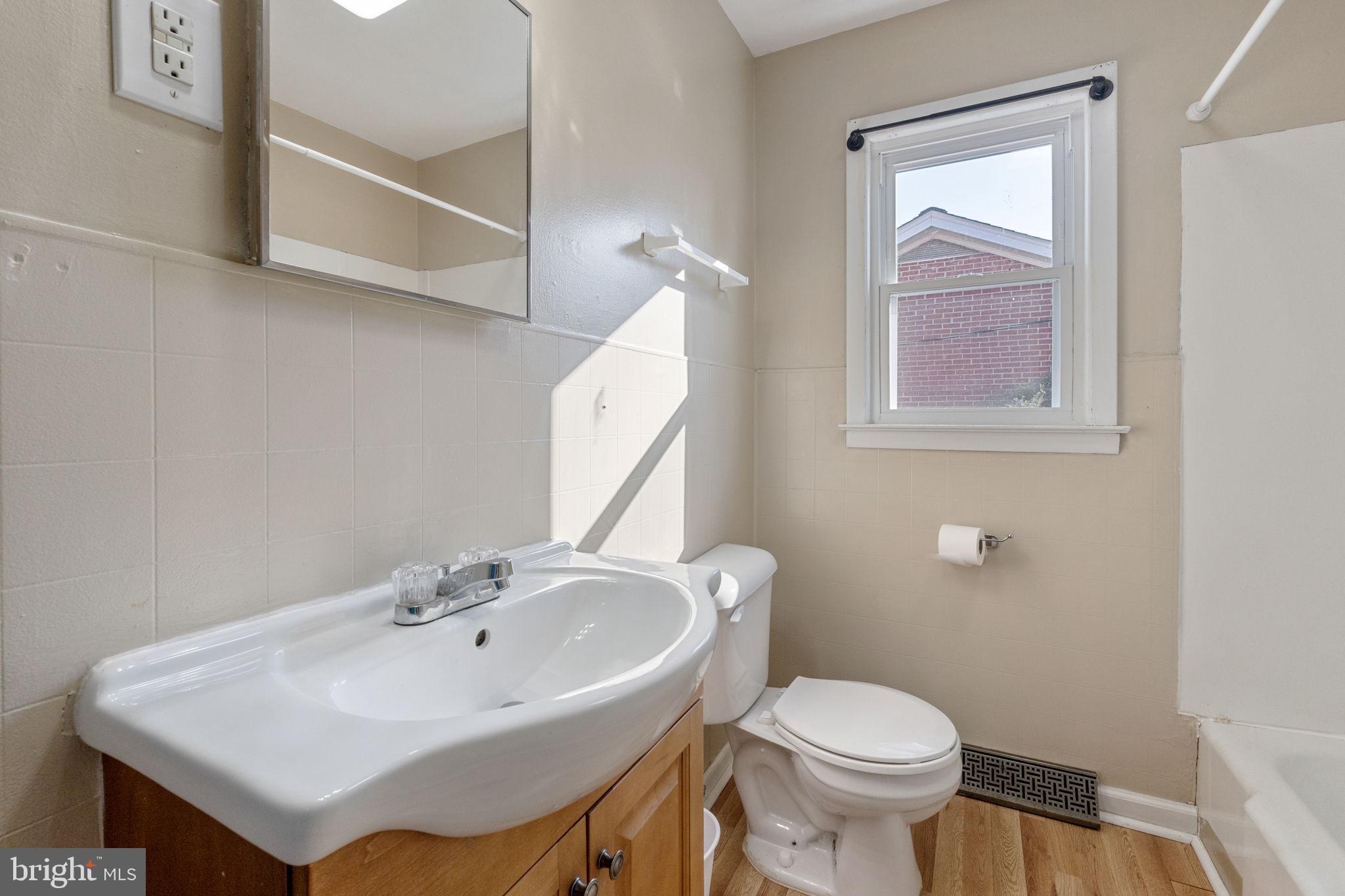 TOWN OF GORDONSVILLE - Residential