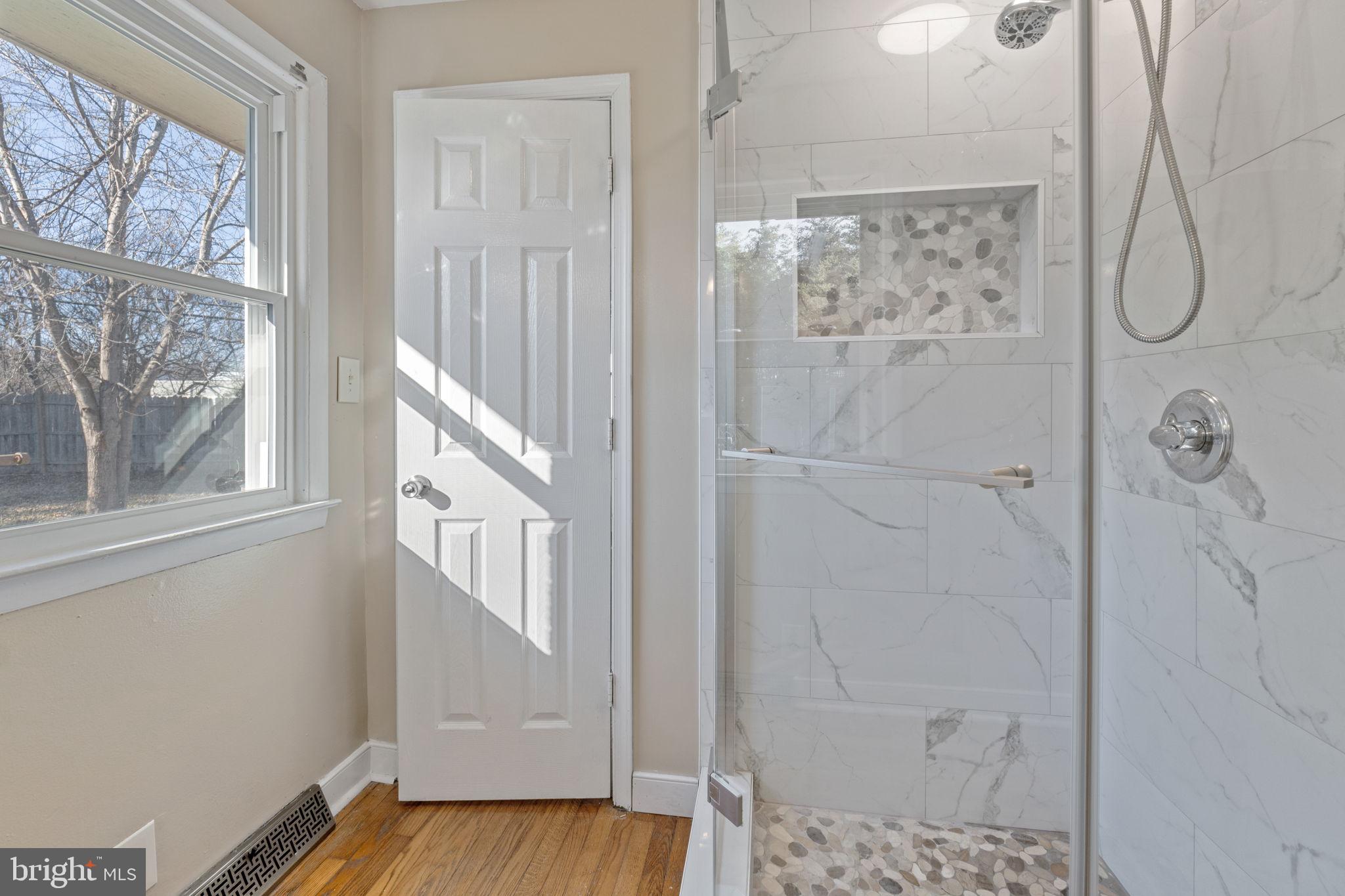 TOWN OF GORDONSVILLE - Residential