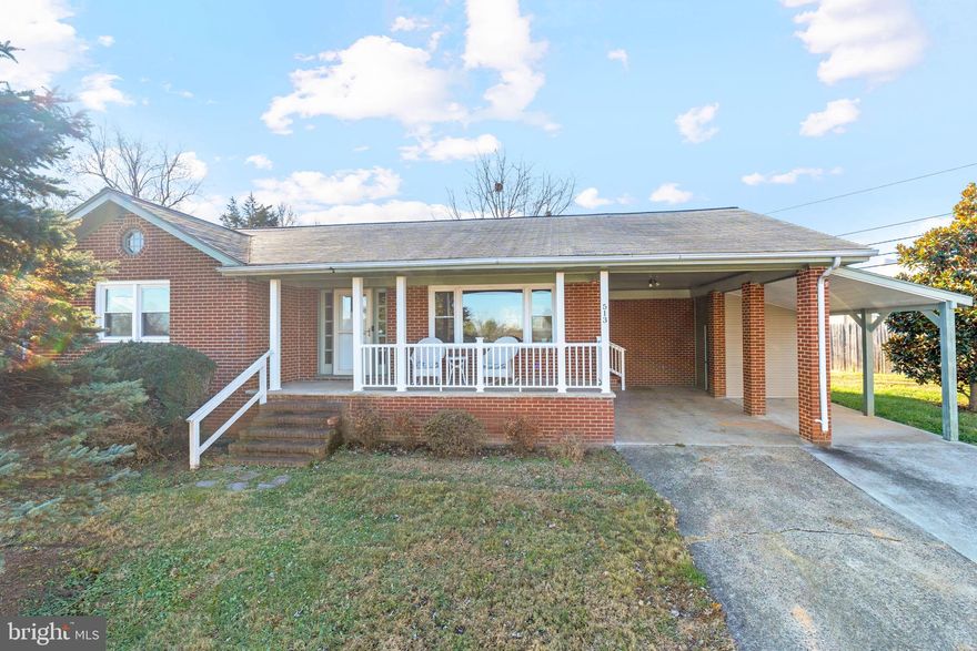 One Level Living in Gordonsville . This All Brick home  Offers 2 bedroom 2 full bath and has upgrades in  which include All new windows, New HVAC, Tankless Hot water Heater , don't worry you wont run out of Hot water and Conditioned Crawlspace. All New Appliances include Washer , Dryer, Refrigerator, Gas Stove.
Enjoy the Convenience of The town of Gordonsville . Easy walk to main street,  shops and dining .  Short drive to Zion Crossroad to RT 64 , short drive to Louisa ,  Charlottesville and Ruckersville. Make your Appointment to see today ! Take advantage of this Convenient Location .