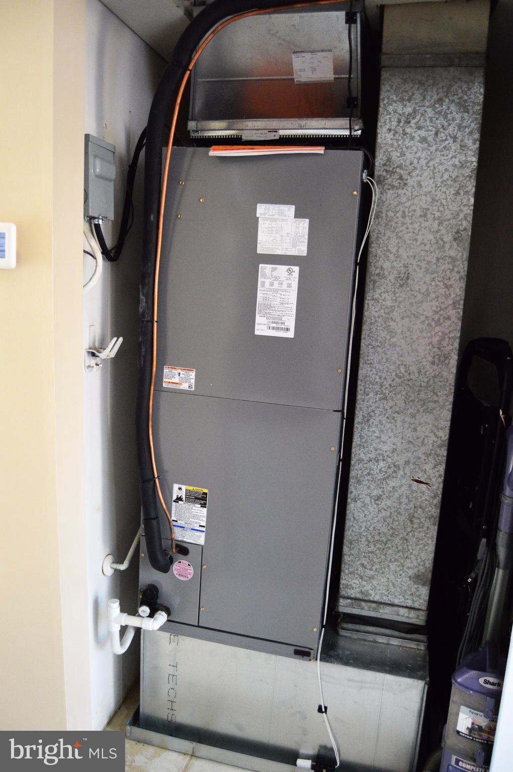 RIVERSIDE - Residential