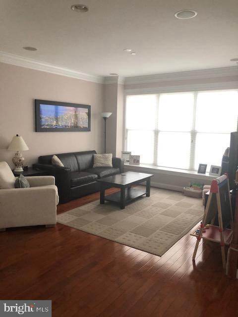 ARDMORE CROSSING - Residential Lease