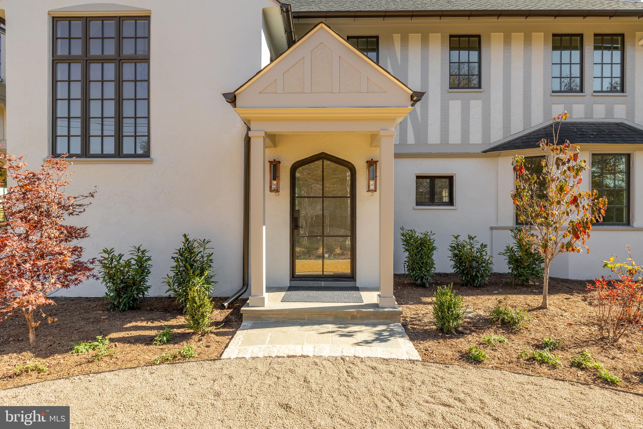 7611 FAIRFAX ROAD