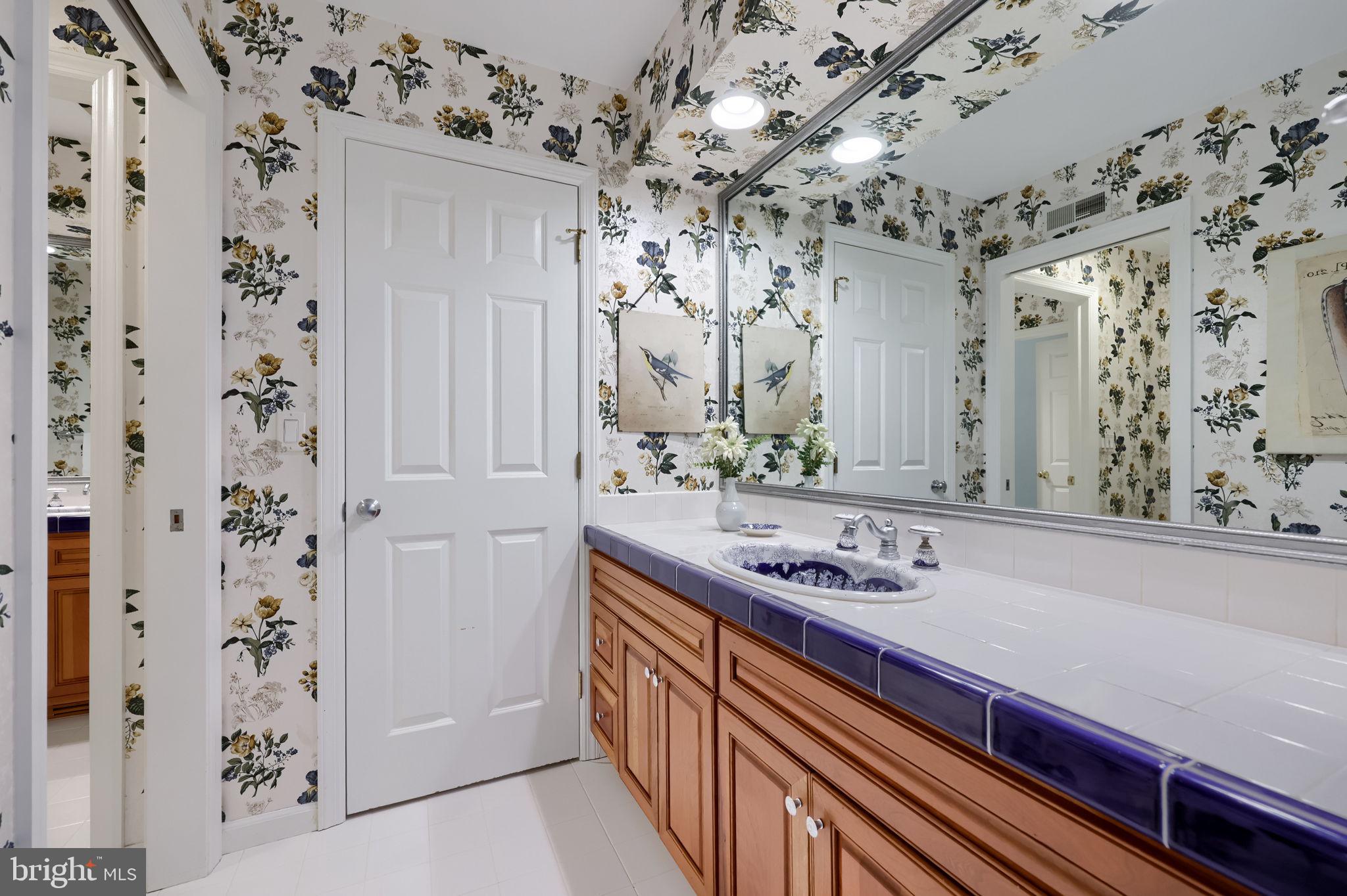 HEMPFIELD AREA - Residential