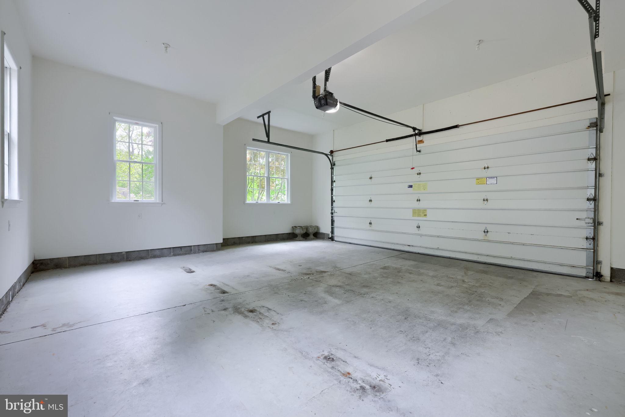 HEMPFIELD AREA - Residential