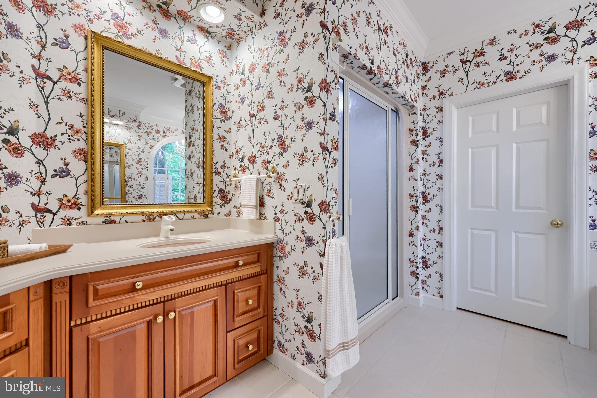HEMPFIELD AREA - Residential