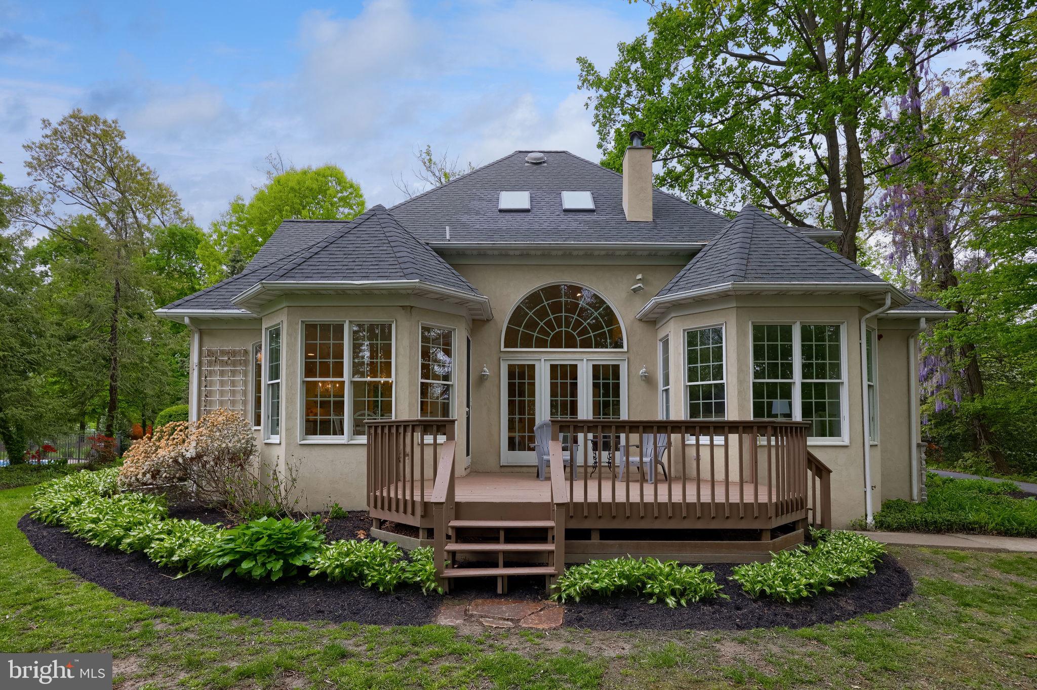 HEMPFIELD AREA - Residential