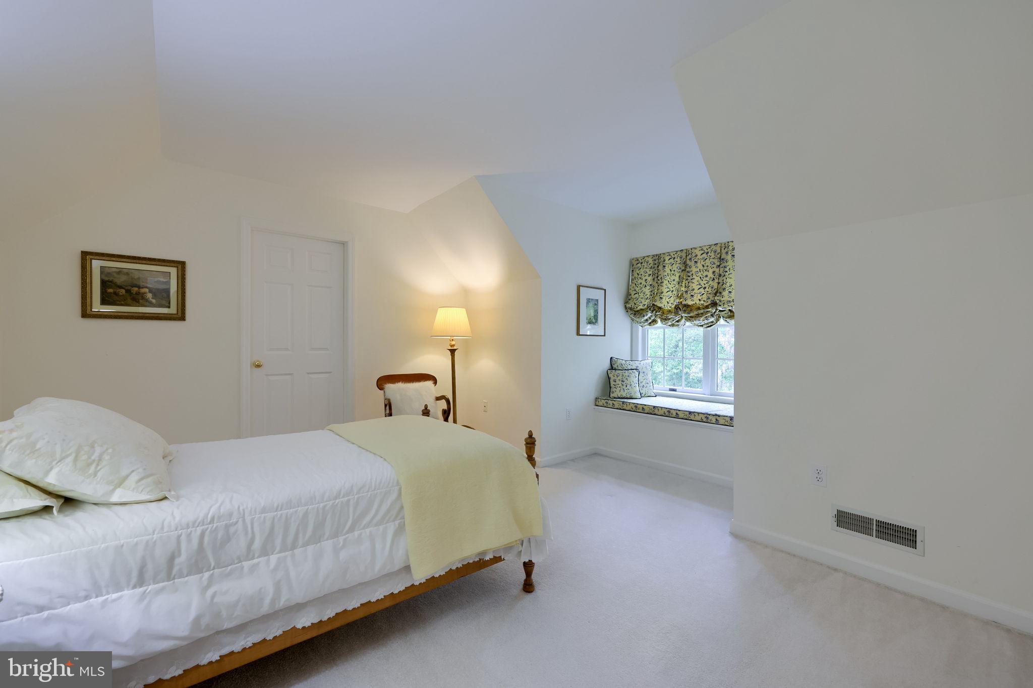 HEMPFIELD AREA - Residential