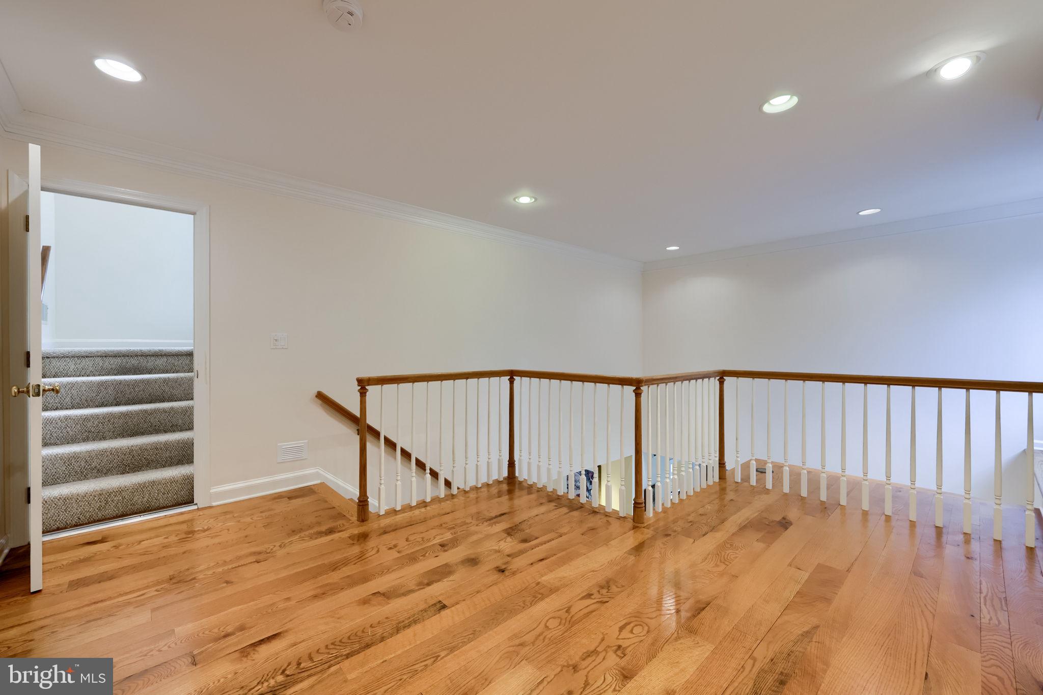 HEMPFIELD AREA - Residential