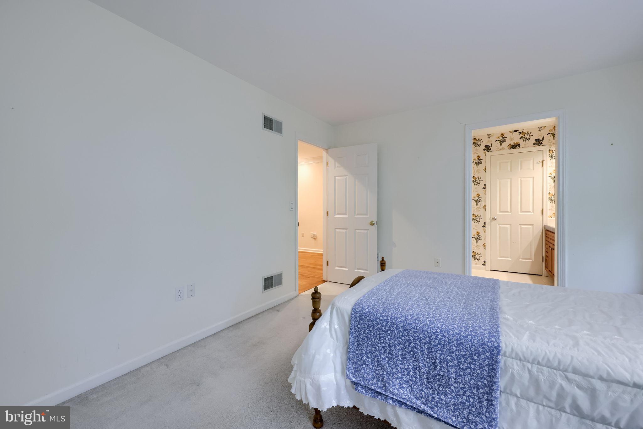 HEMPFIELD AREA - Residential