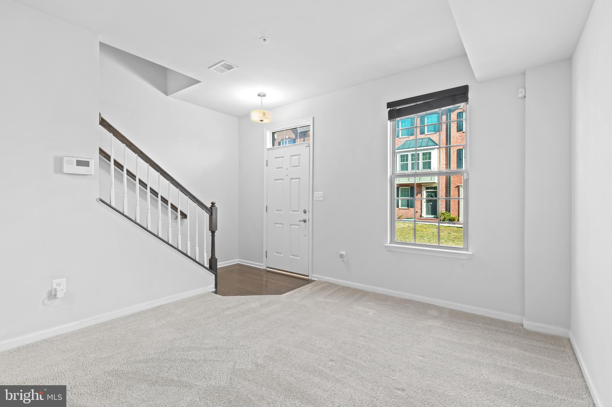 OLDHAM CROSSING - Residential Lease