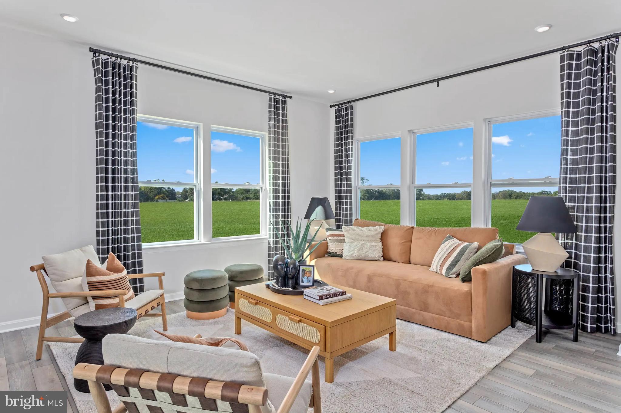 HUNTWELL WEST - Residential