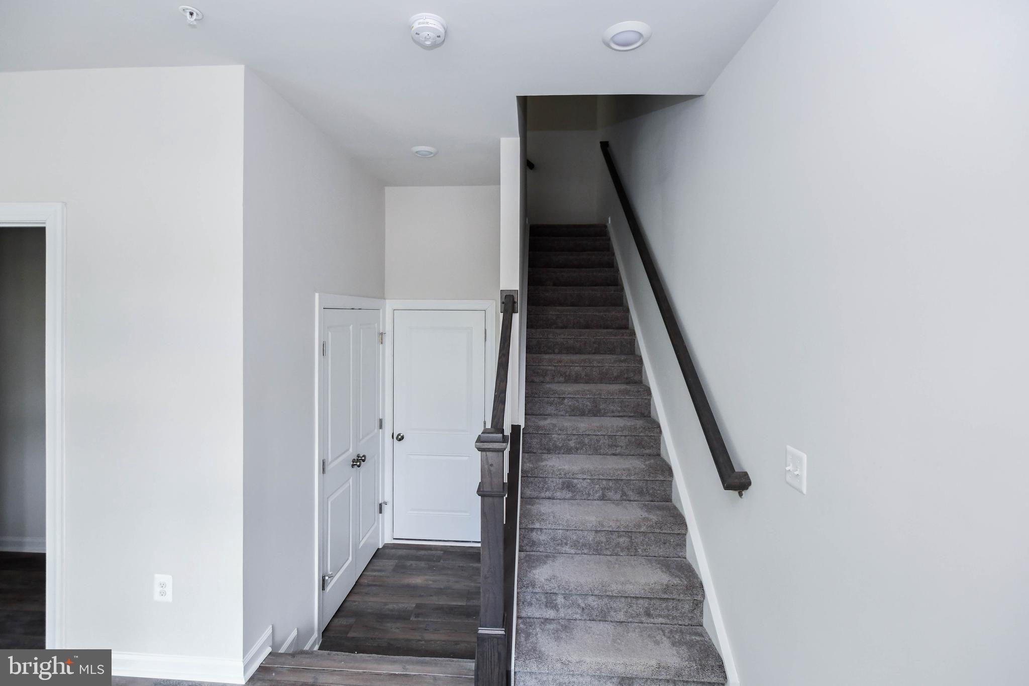 WESTSIDE AT SHADY GROVE METRO - Residential