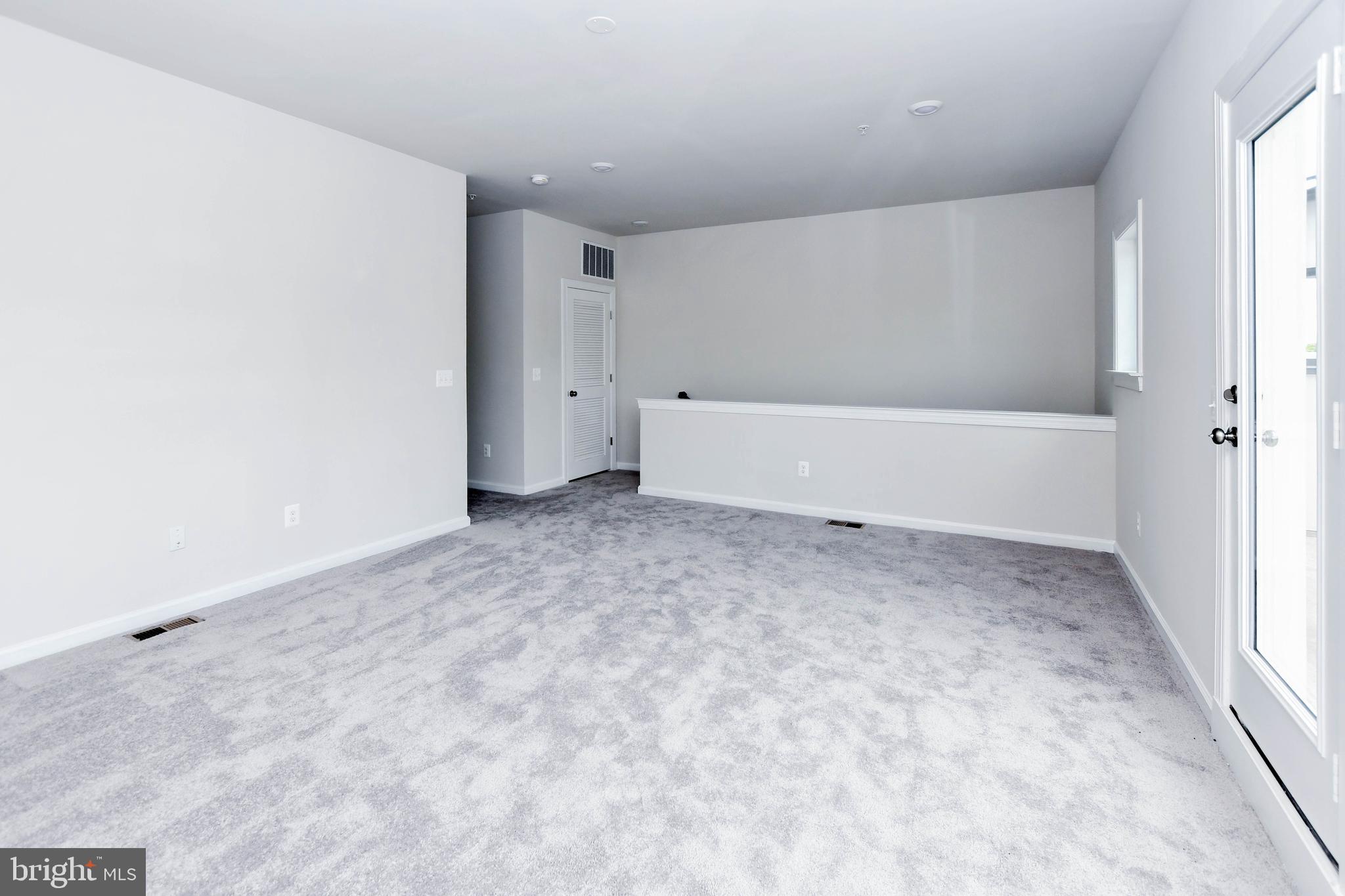 WESTSIDE AT SHADY GROVE METRO - Residential