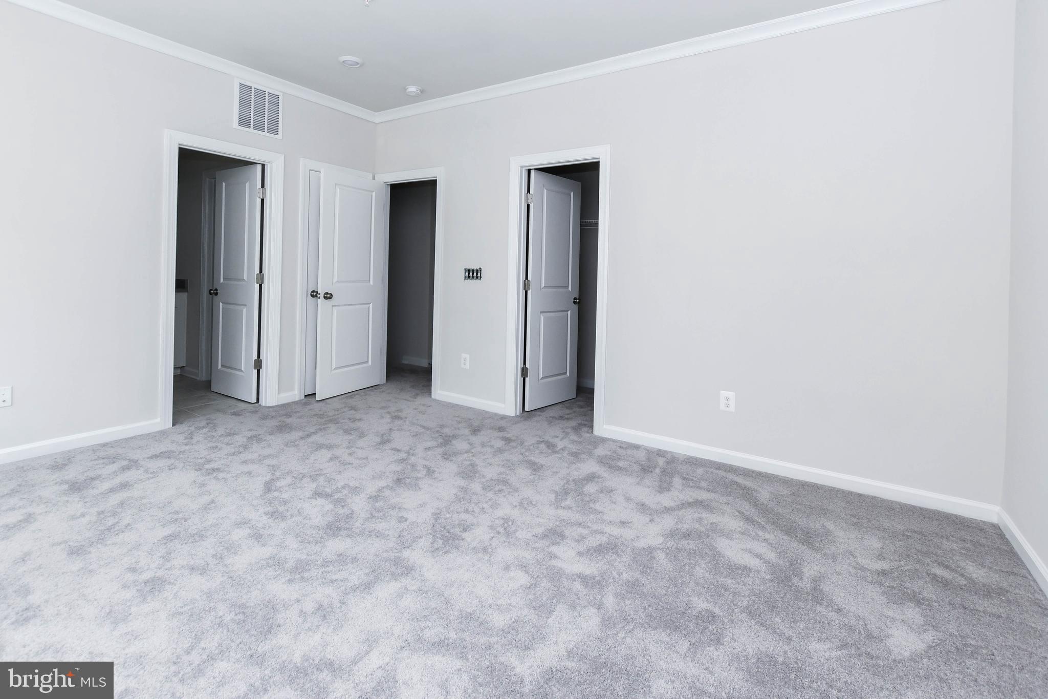 WESTSIDE AT SHADY GROVE METRO - Residential