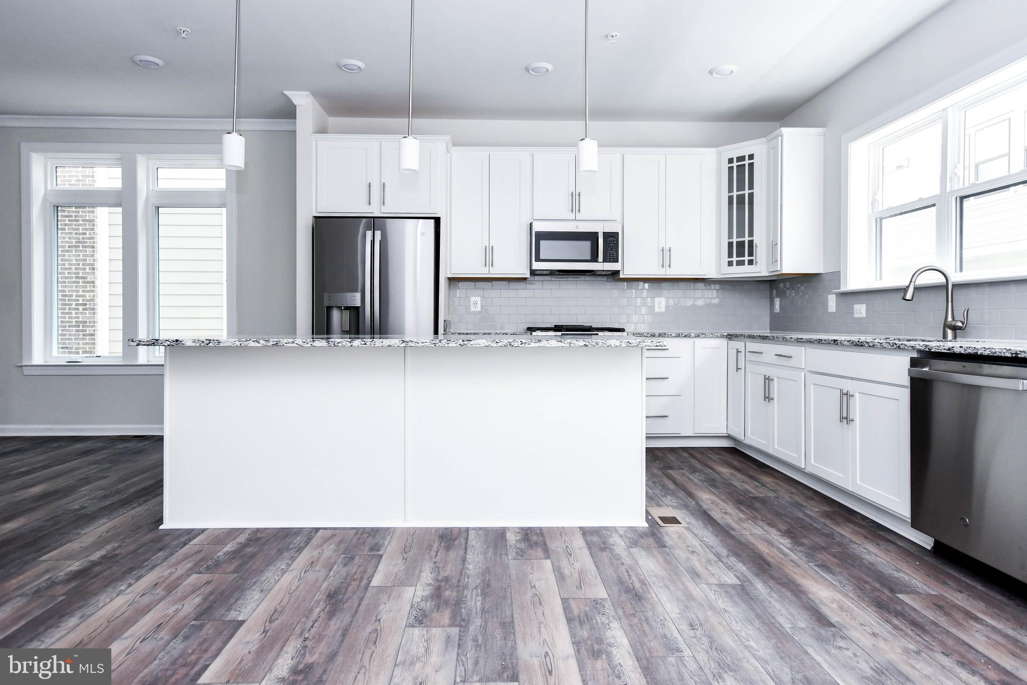 WESTSIDE AT SHADY GROVE METRO - Residential