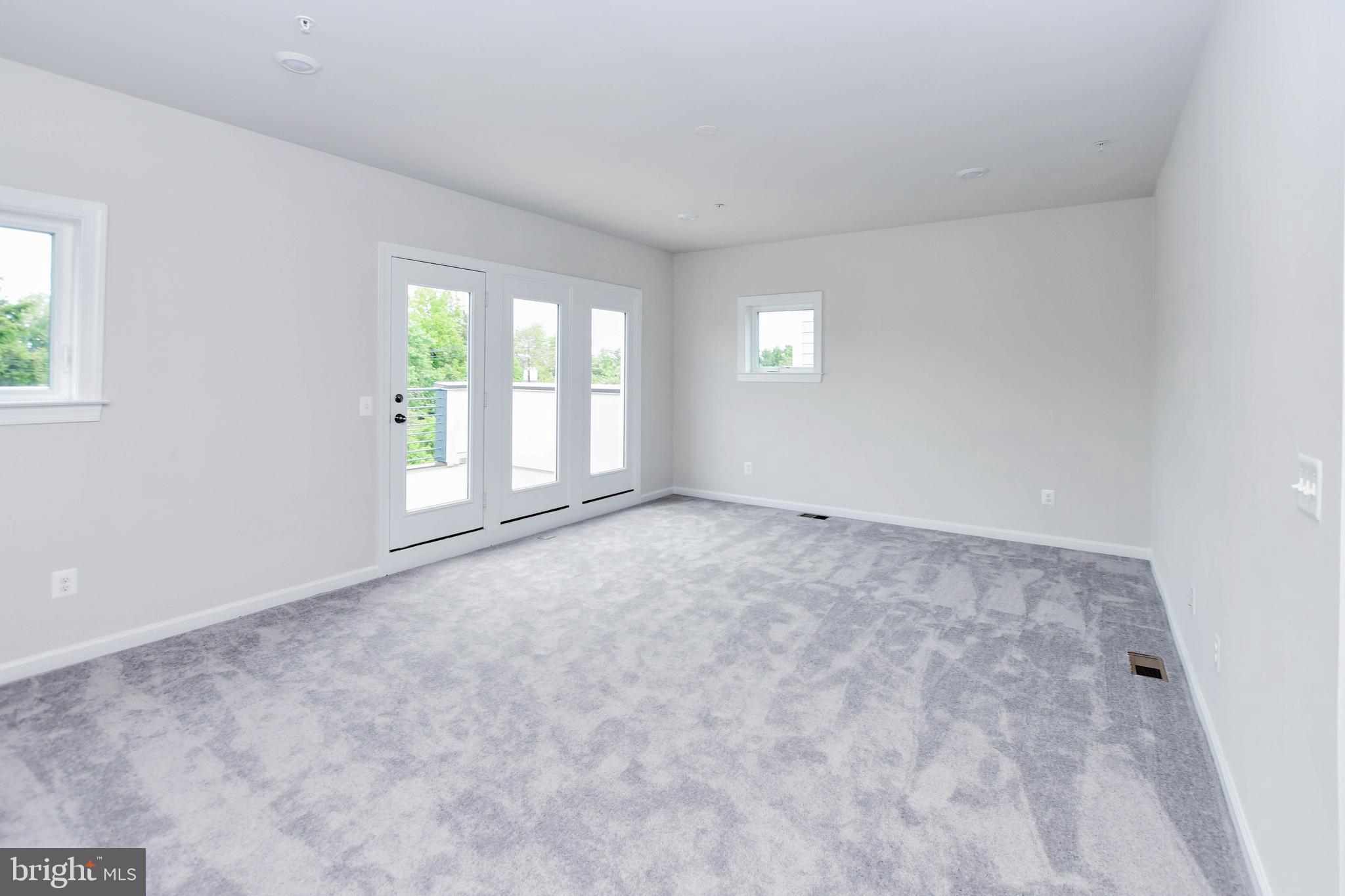 WESTSIDE AT SHADY GROVE METRO - Residential