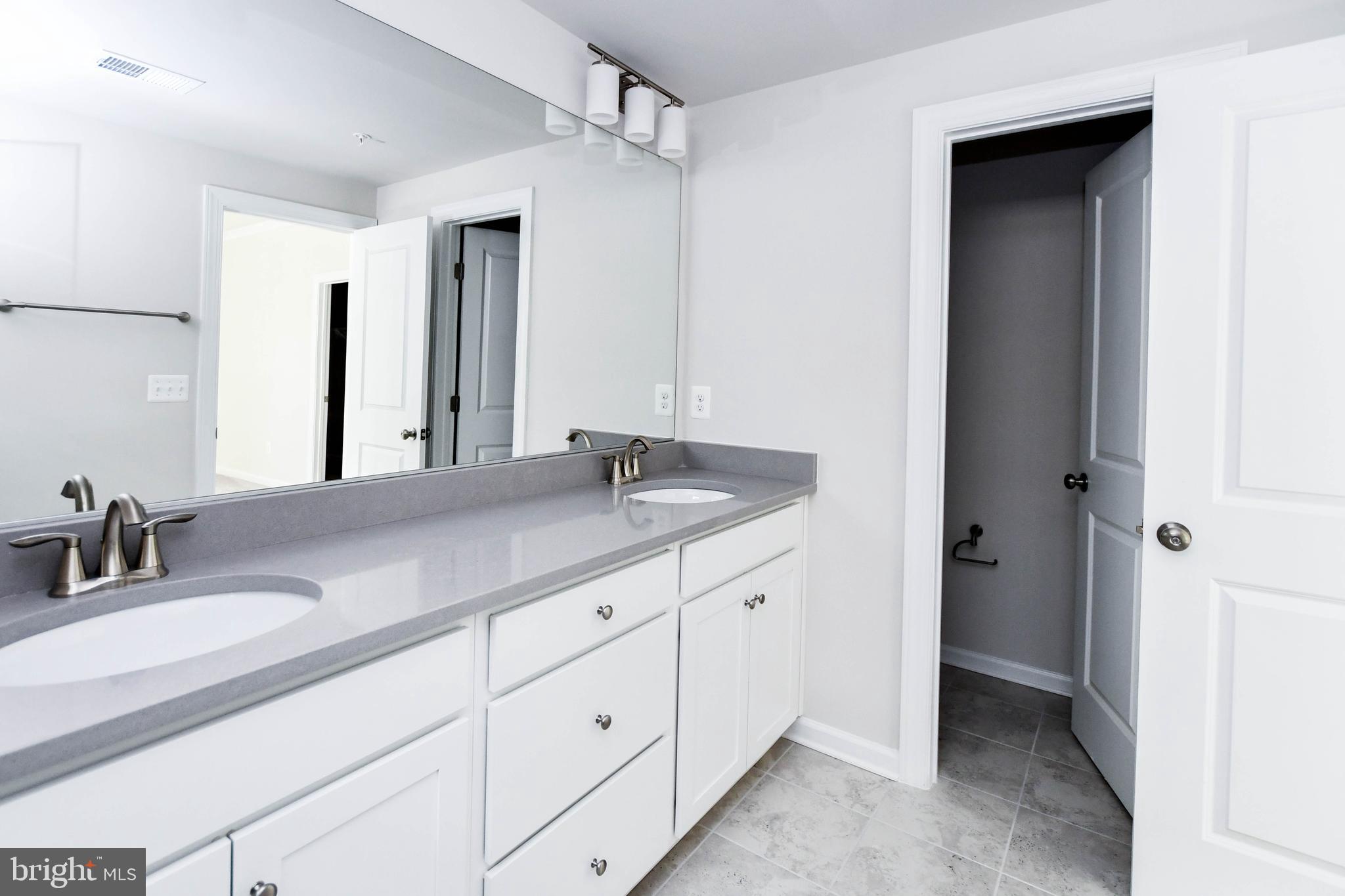 WESTSIDE AT SHADY GROVE METRO - Residential