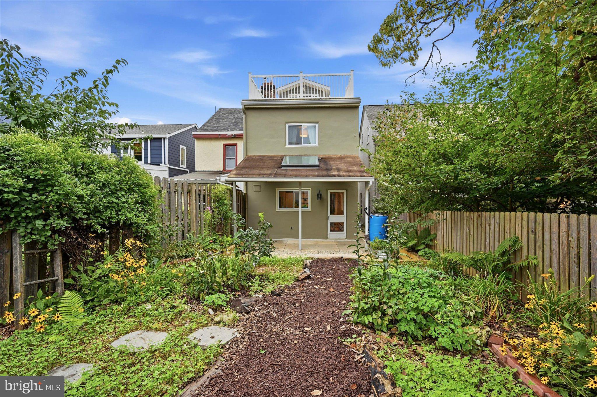 616 W NAOMI STREET