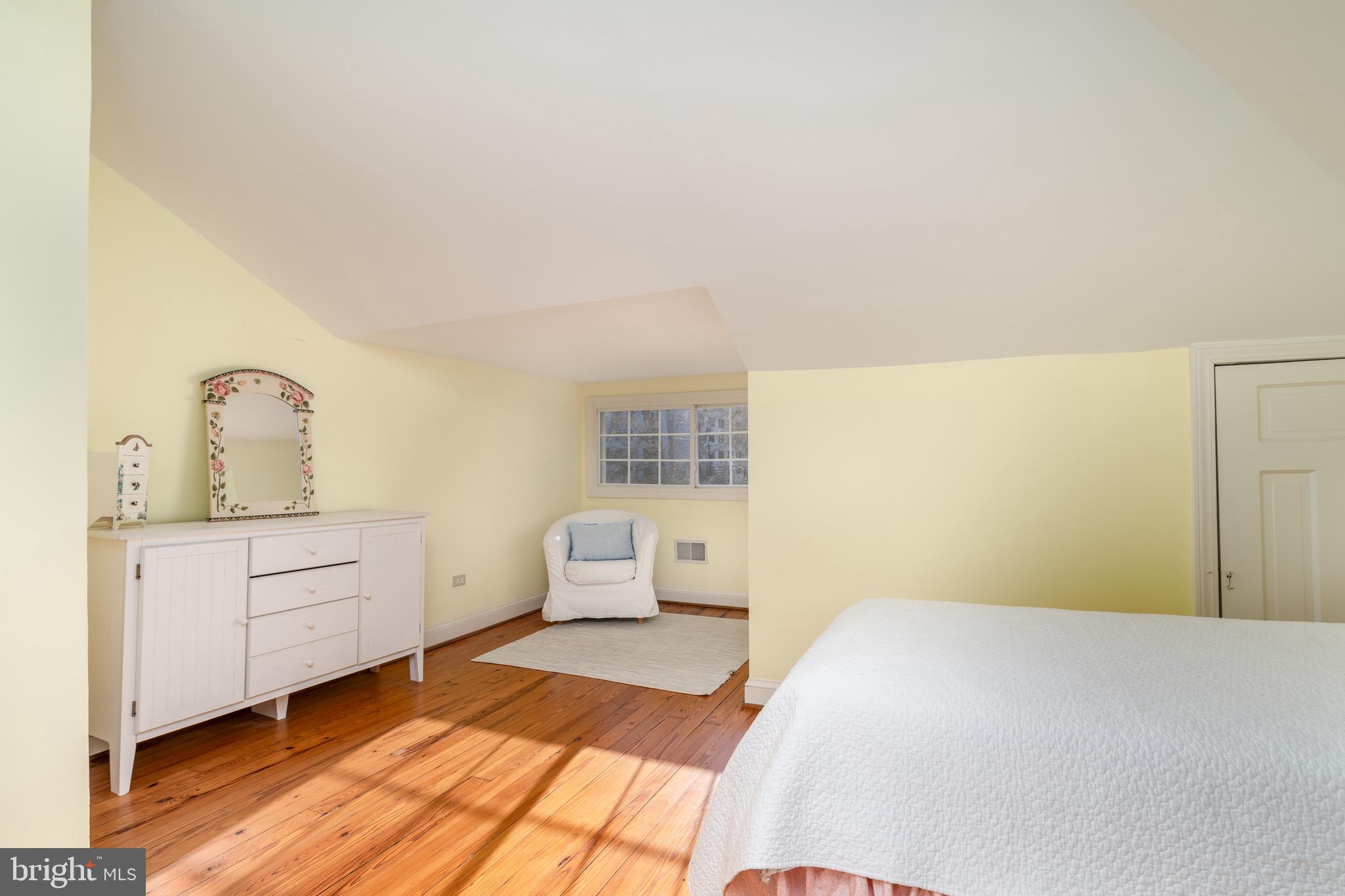 OBSERVATORY CIRCLE - Residential