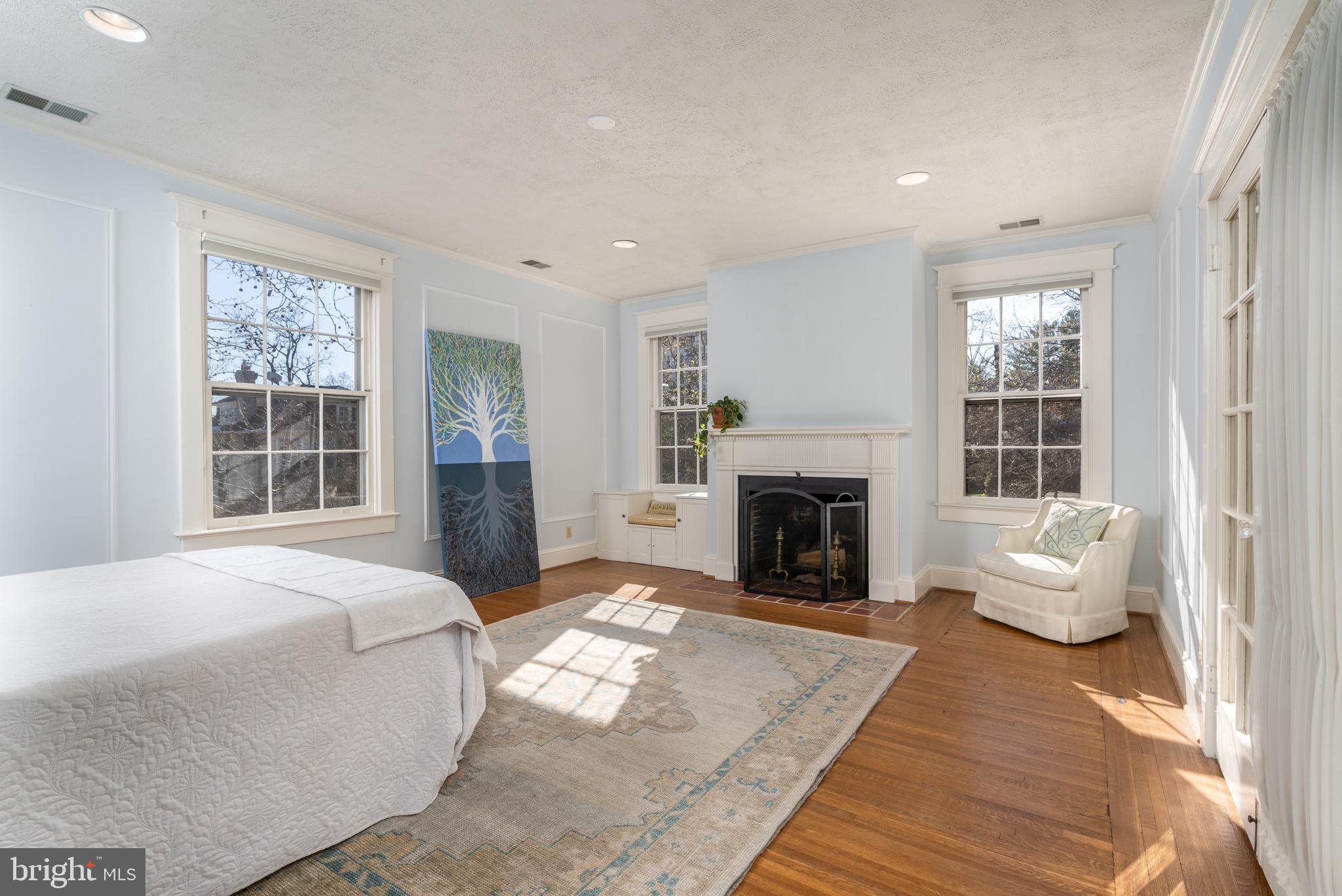 OBSERVATORY CIRCLE - Residential