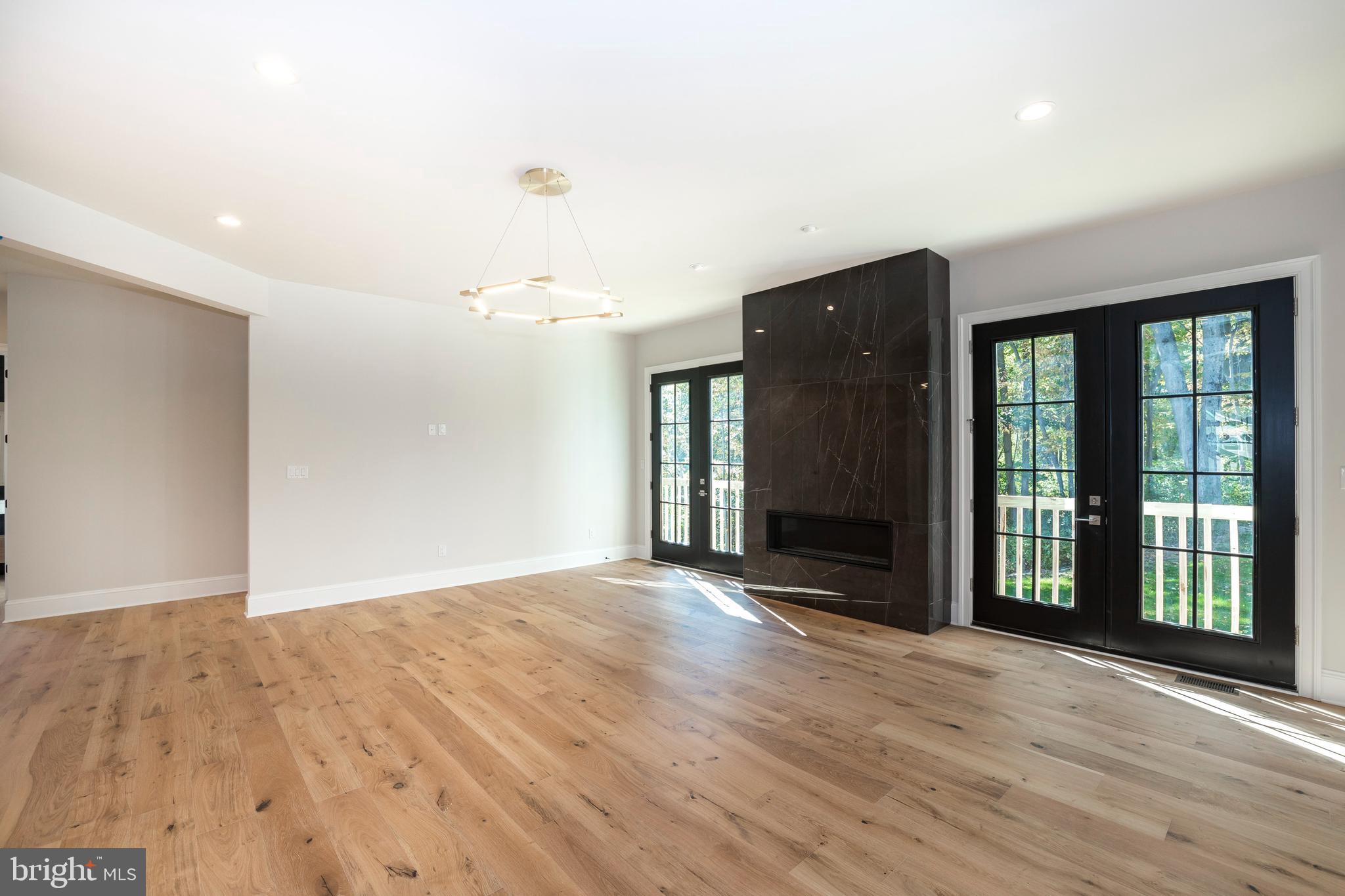 BROWNSTONES AT BERKLEY - Residential