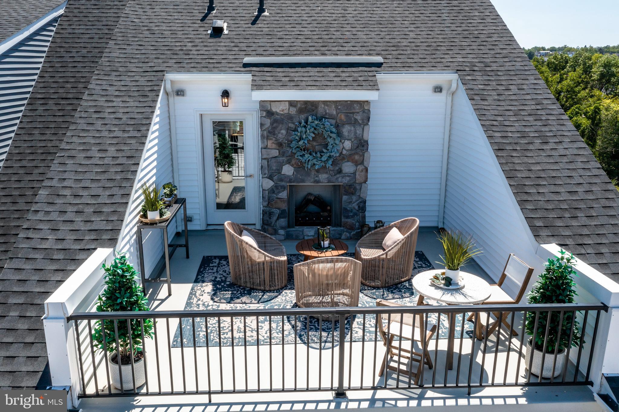 BROWNSTONES AT BERKLEY - Residential