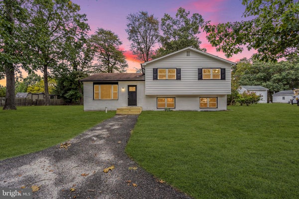 408 NEW RD, SOUTHAMPTON, NJ 08088 - Image cc75ccdb05b516a6a1c3b5a3018917fe/3347983765