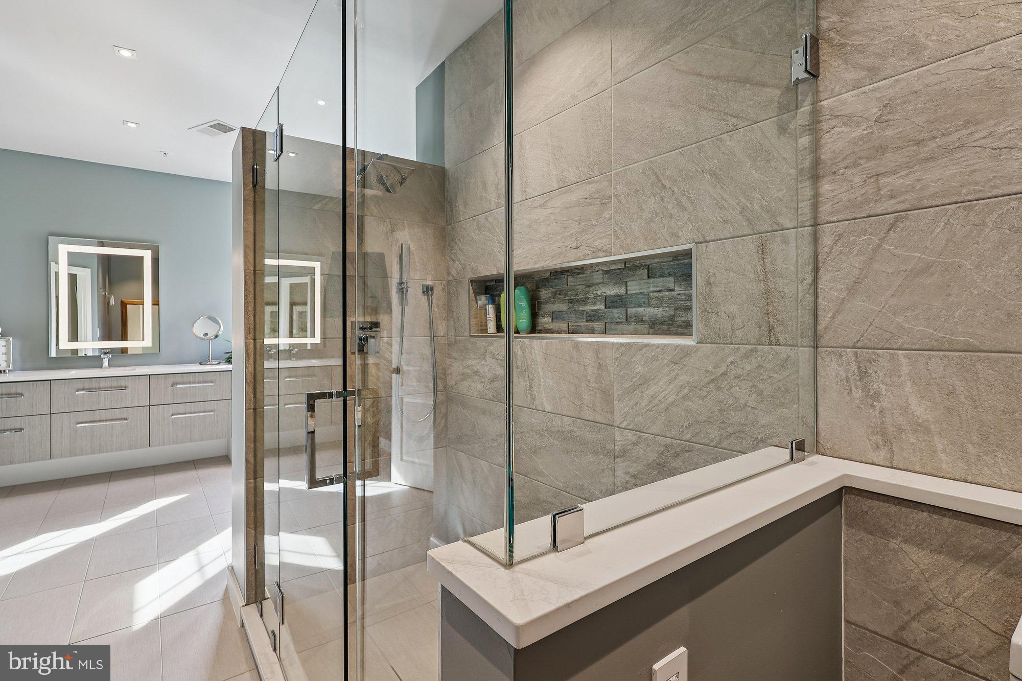 EASTPORT - Residential