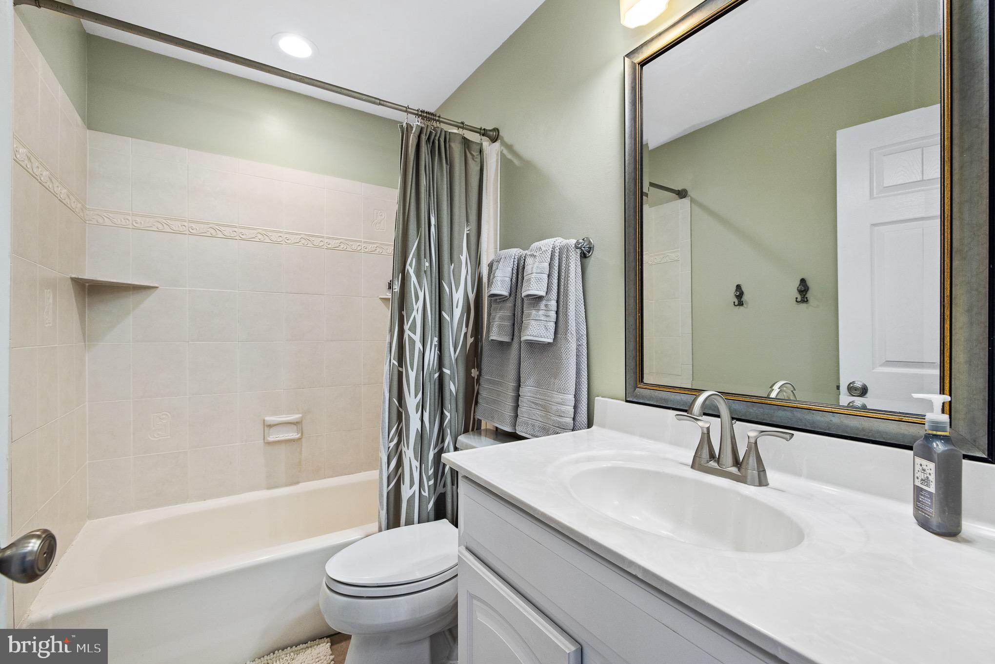 LEE'S HILL NORTH - Residential