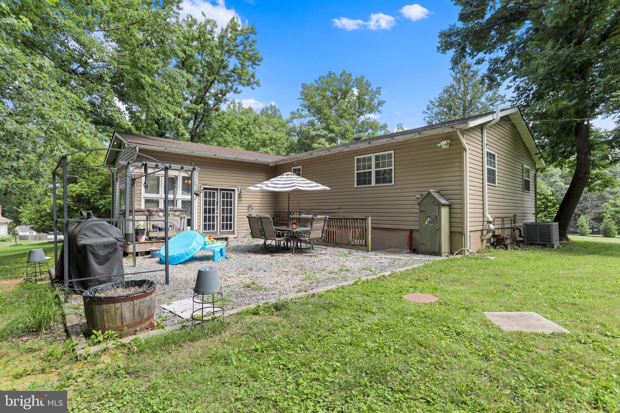 KEYES FERRY ACRES - Residential