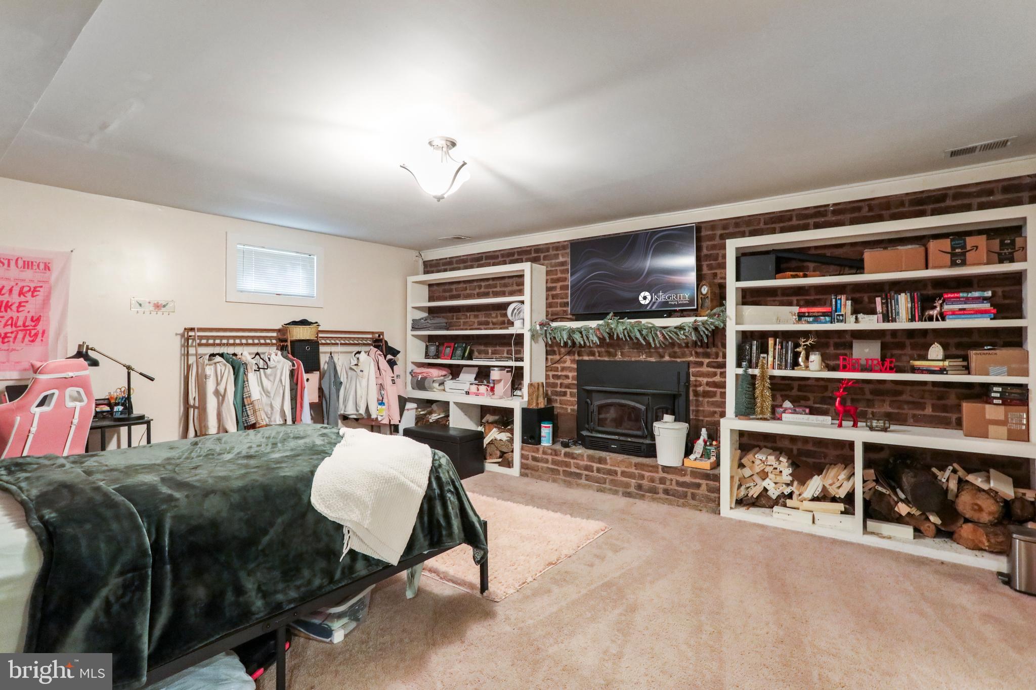 KEYES FERRY ACRES - Residential