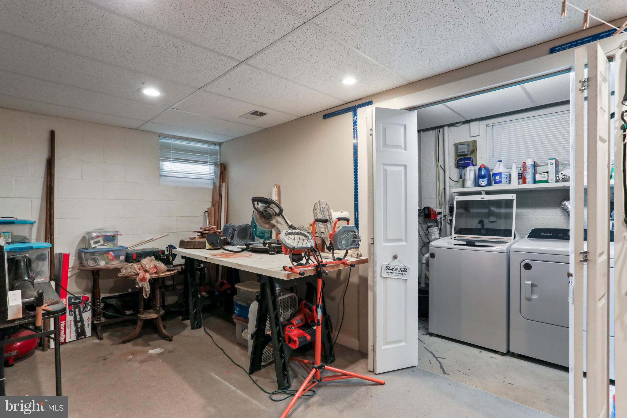 KEYES FERRY ACRES - Residential