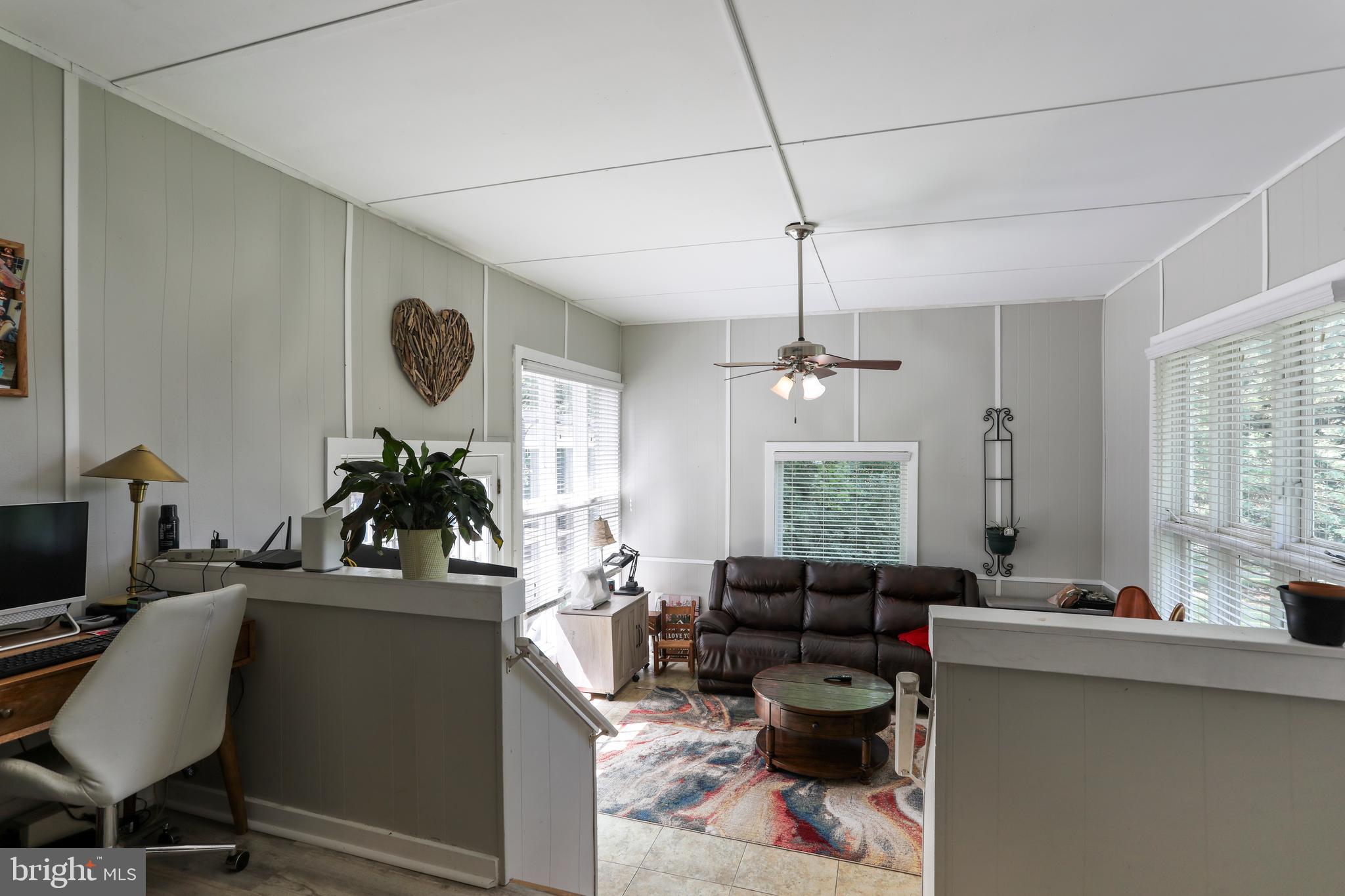 KEYES FERRY ACRES - Residential