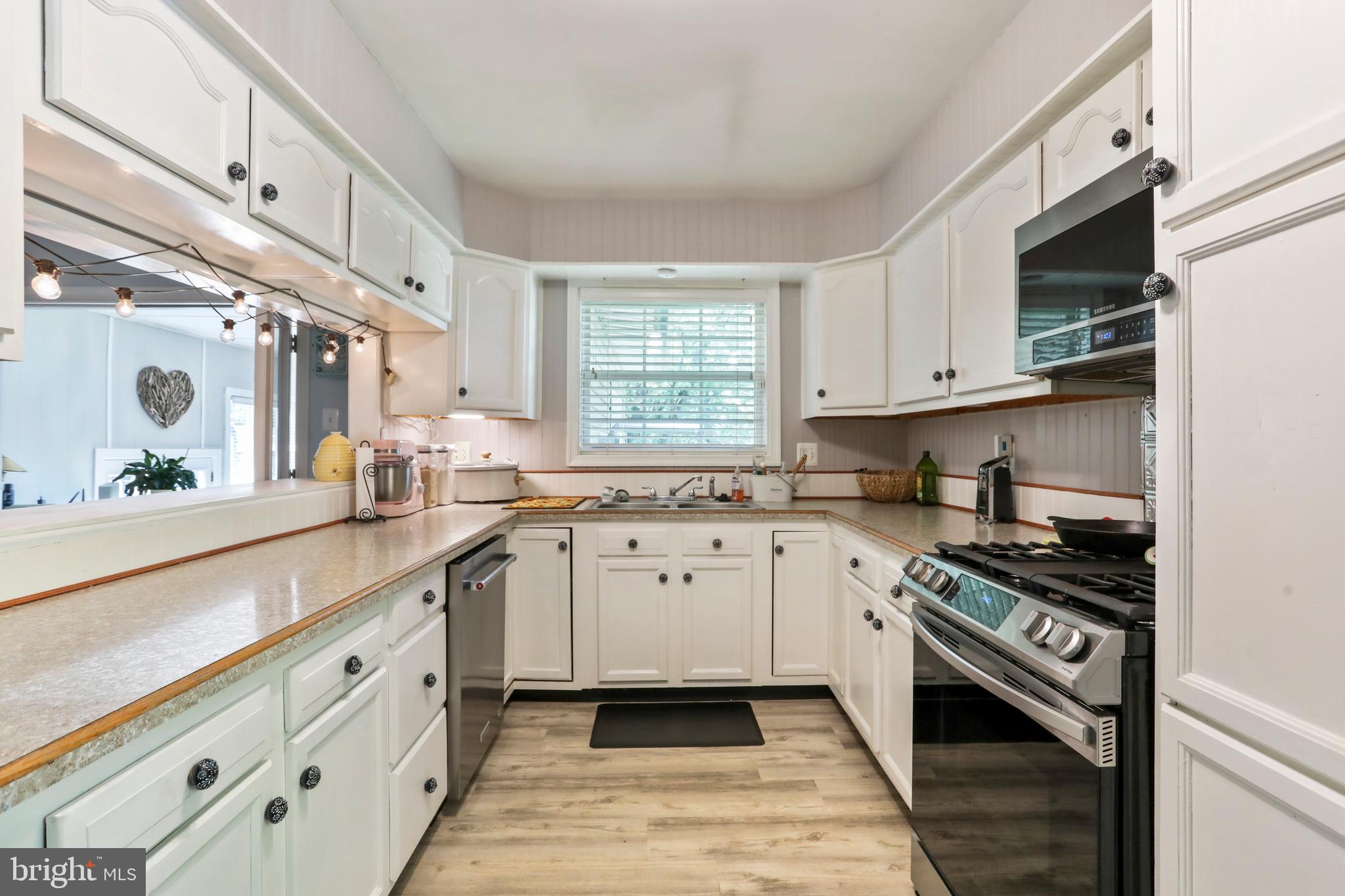 KEYES FERRY ACRES - Residential