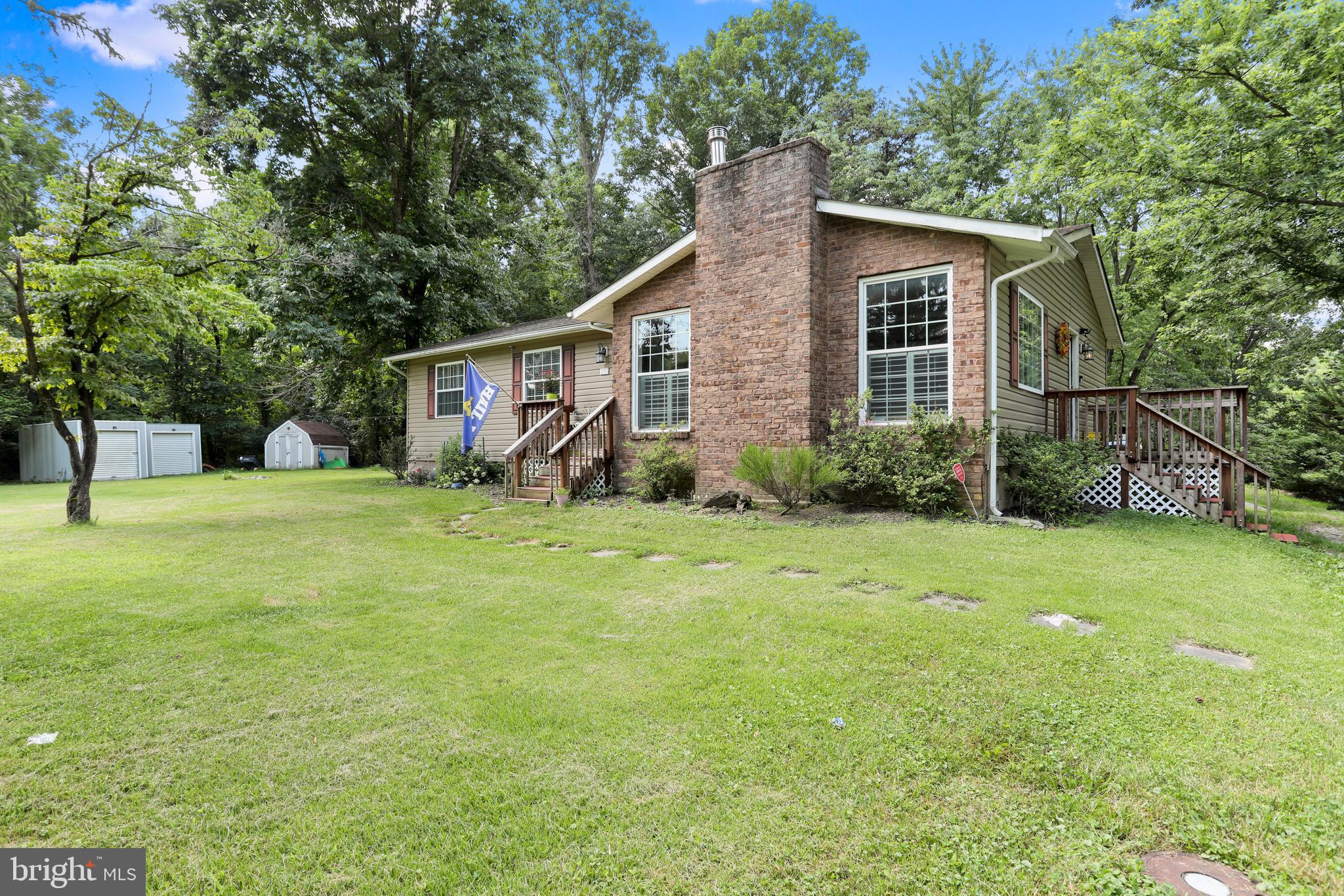 KEYES FERRY ACRES - Residential