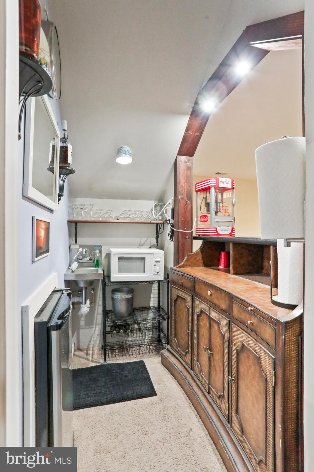 KEYES FERRY ACRES - Residential