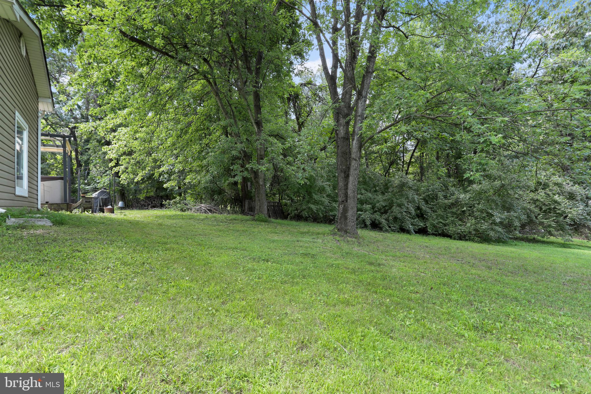 KEYES FERRY ACRES - Residential