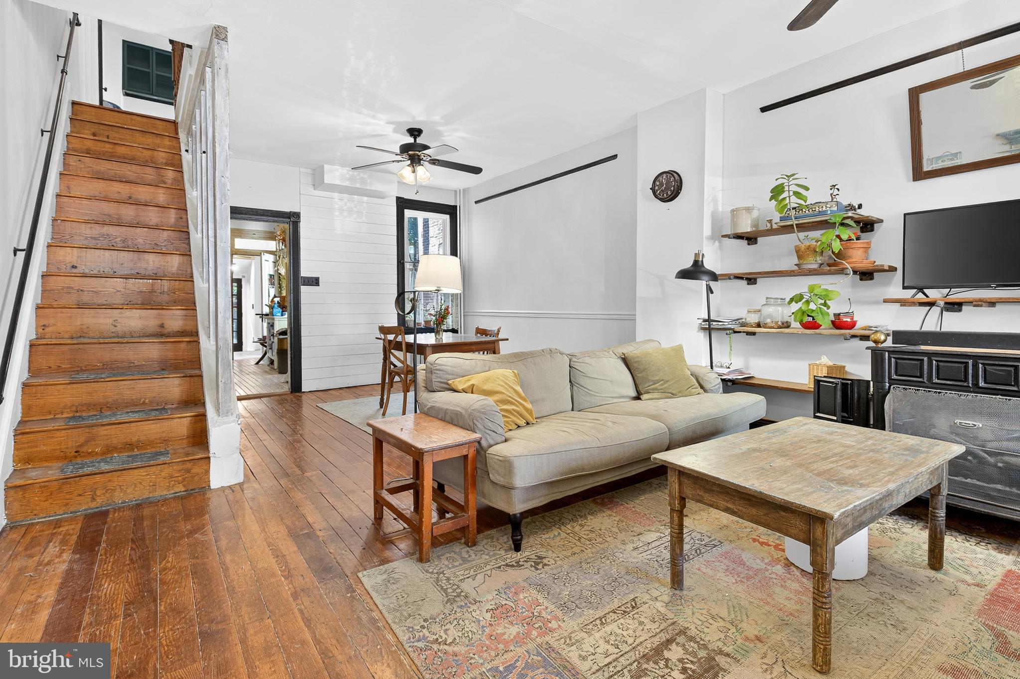 548 SPRUCE STREET