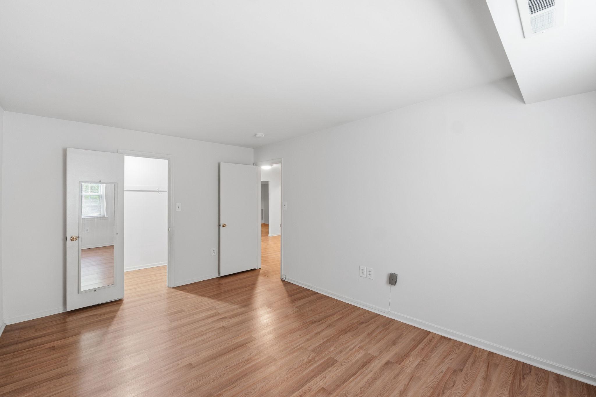 PLYMOUTH GARDENS - Residential