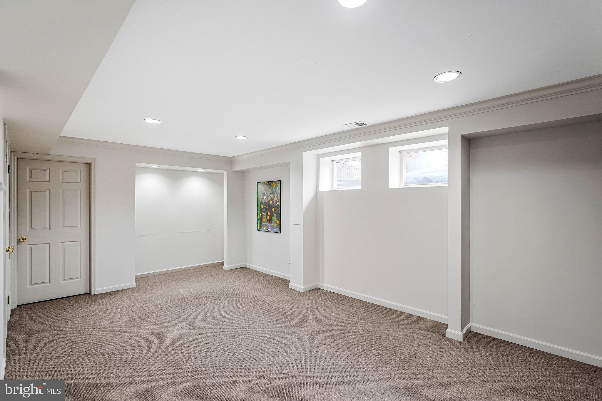 HAWTHORNE ESTATES - Residential