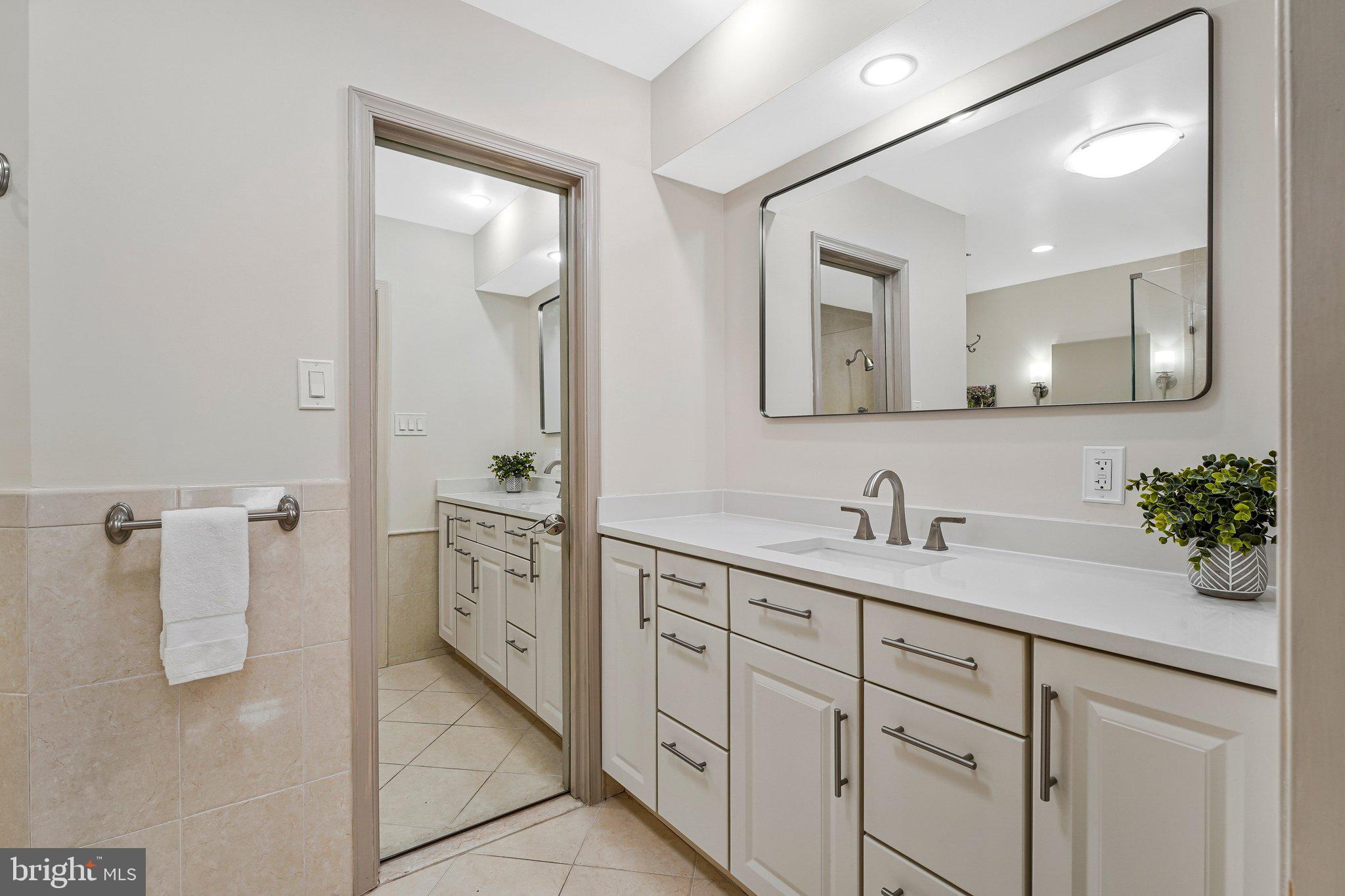 HAWTHORNE ESTATES - Residential