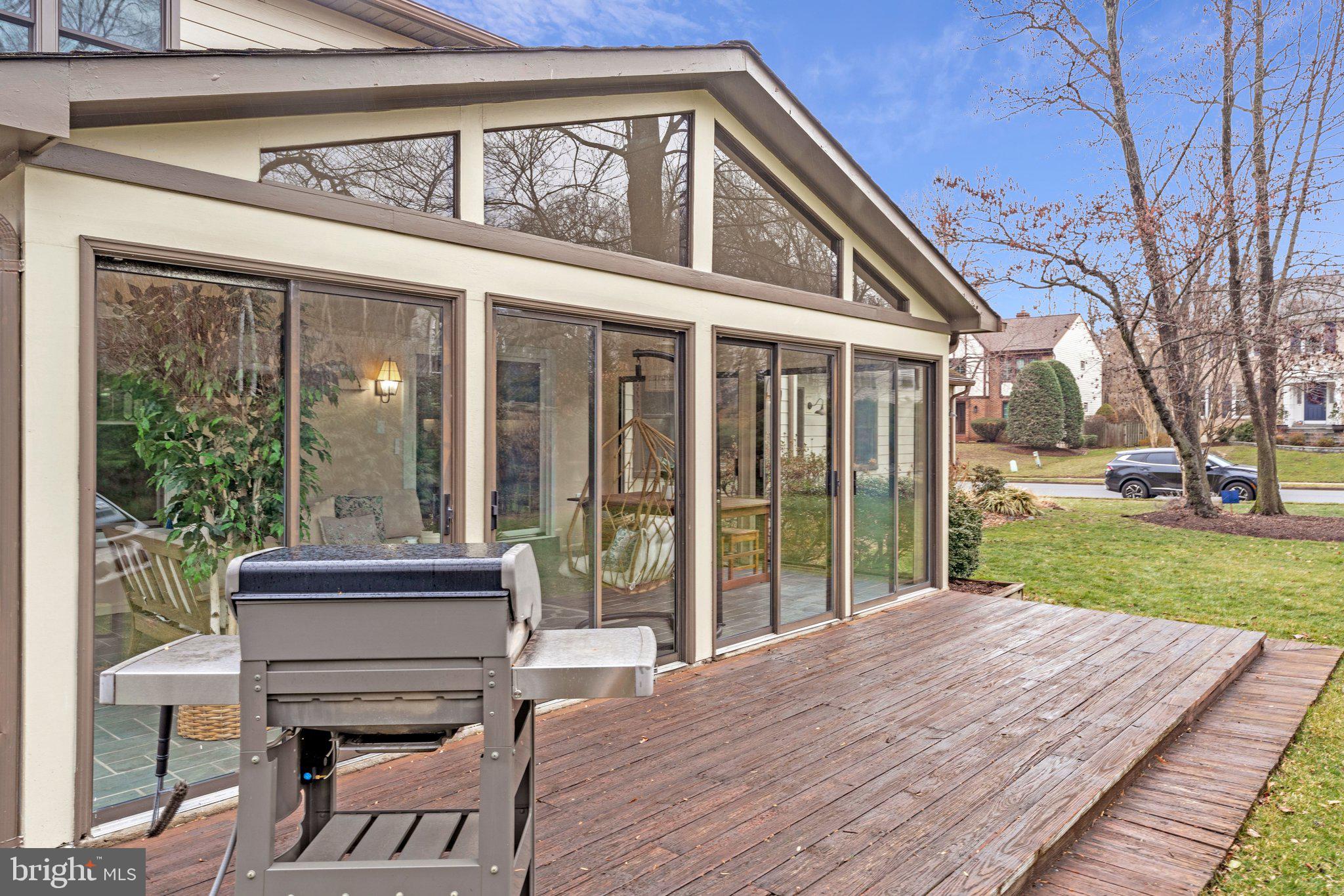 HAWTHORNE ESTATES - Residential