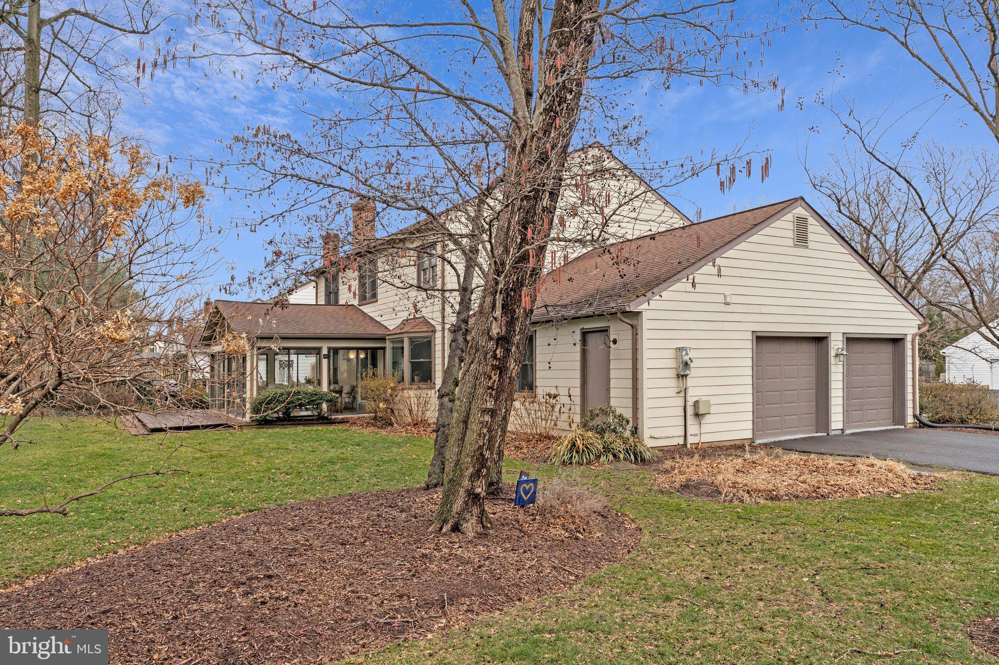 HAWTHORNE ESTATES - Residential