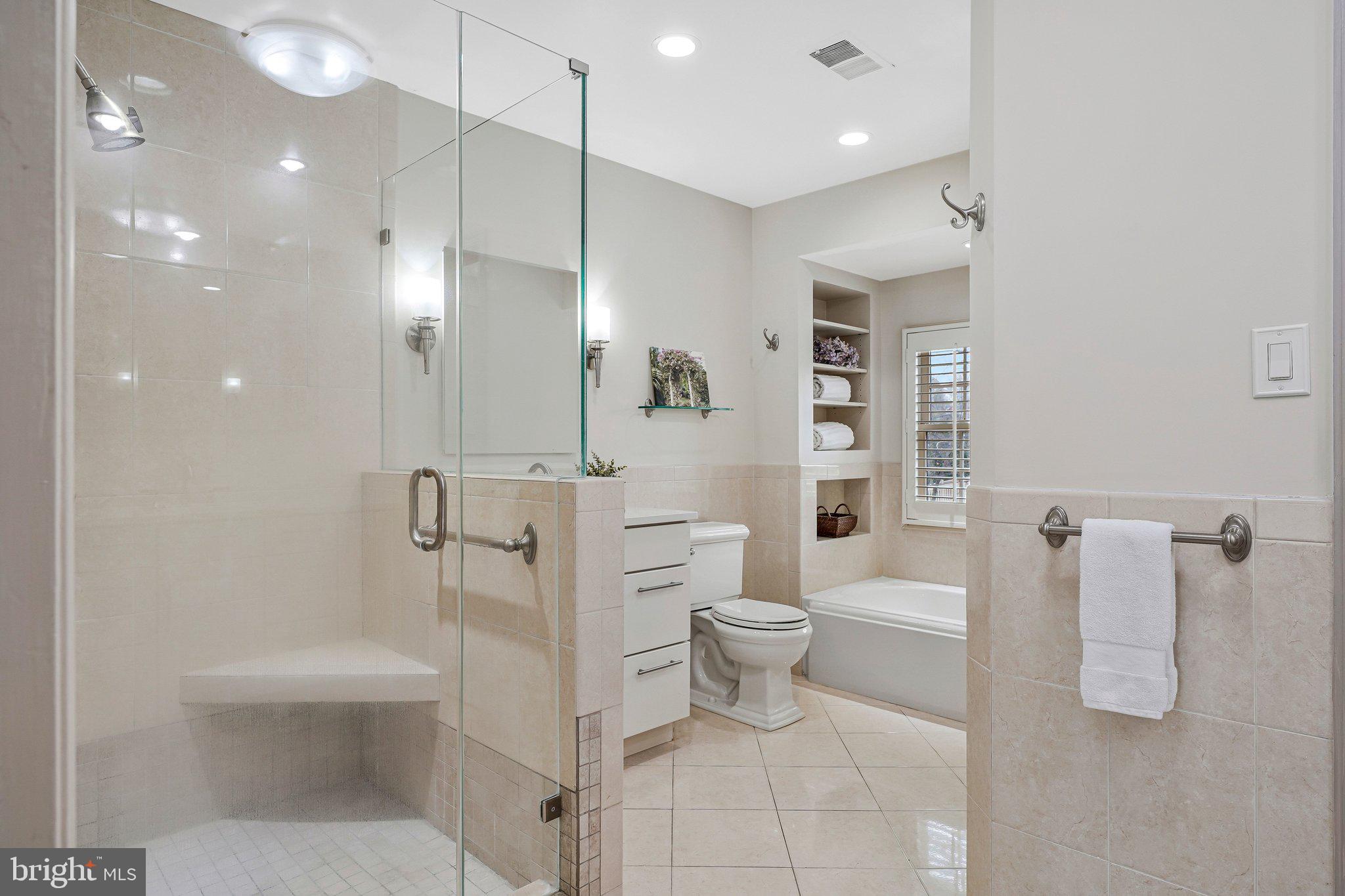 HAWTHORNE ESTATES - Residential