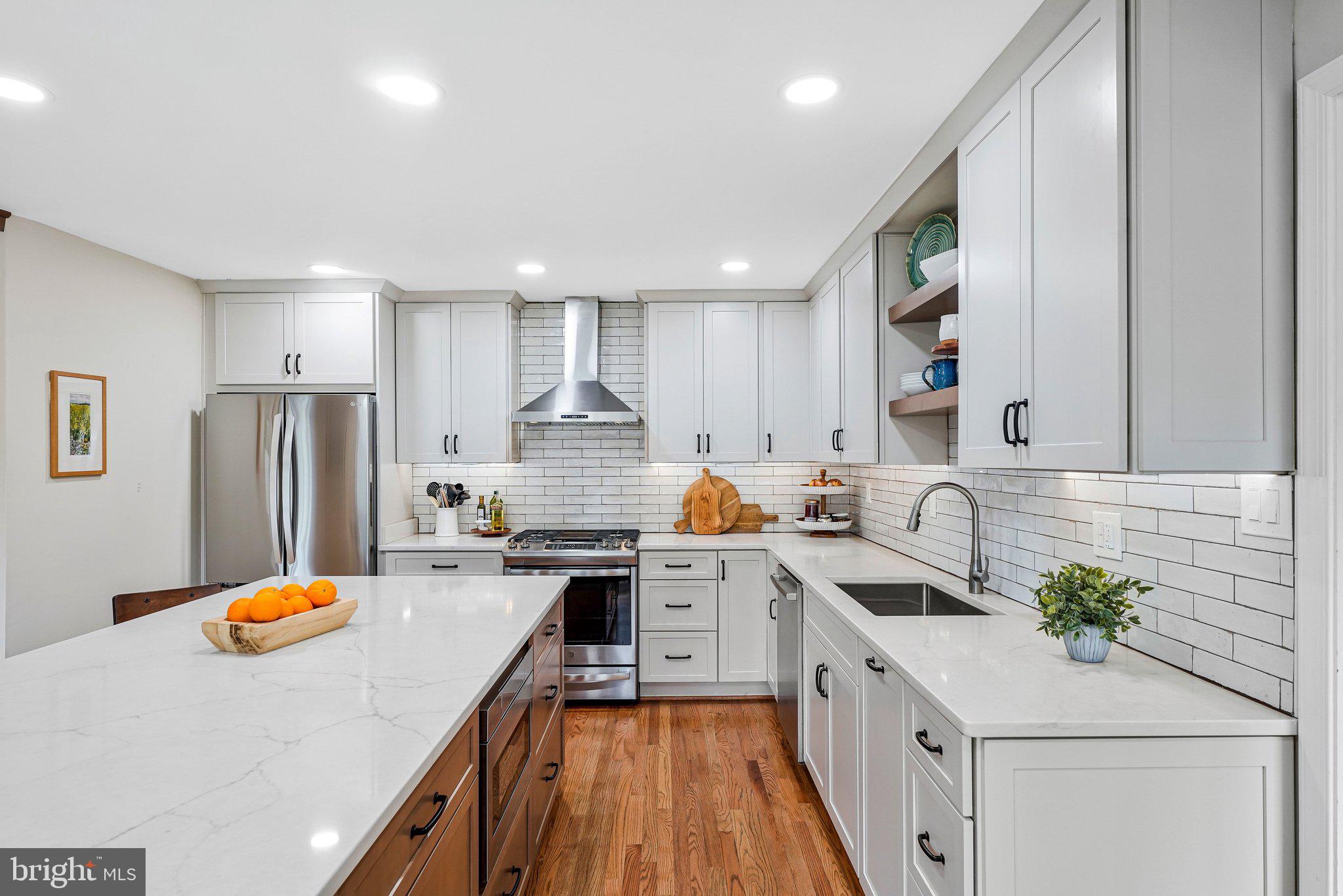 HAWTHORNE ESTATES - Residential