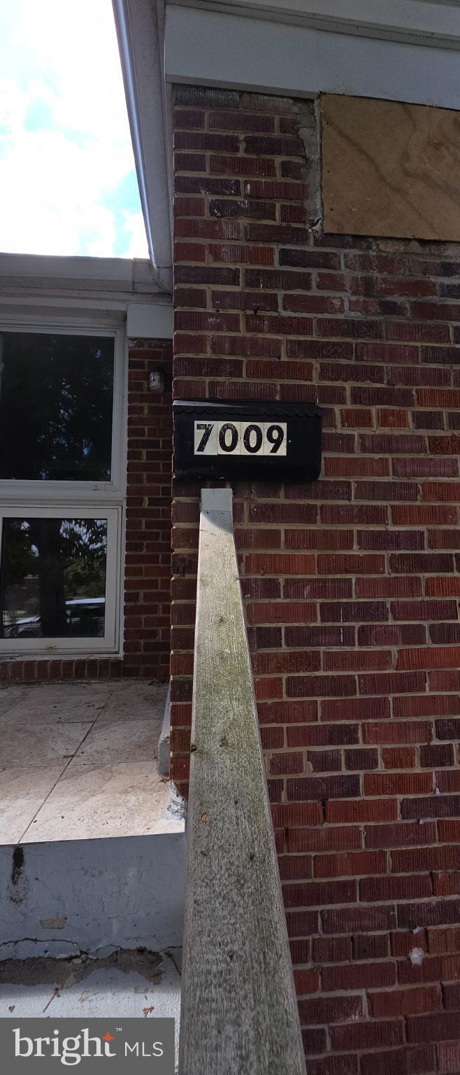 7009 FREEPORT STREET